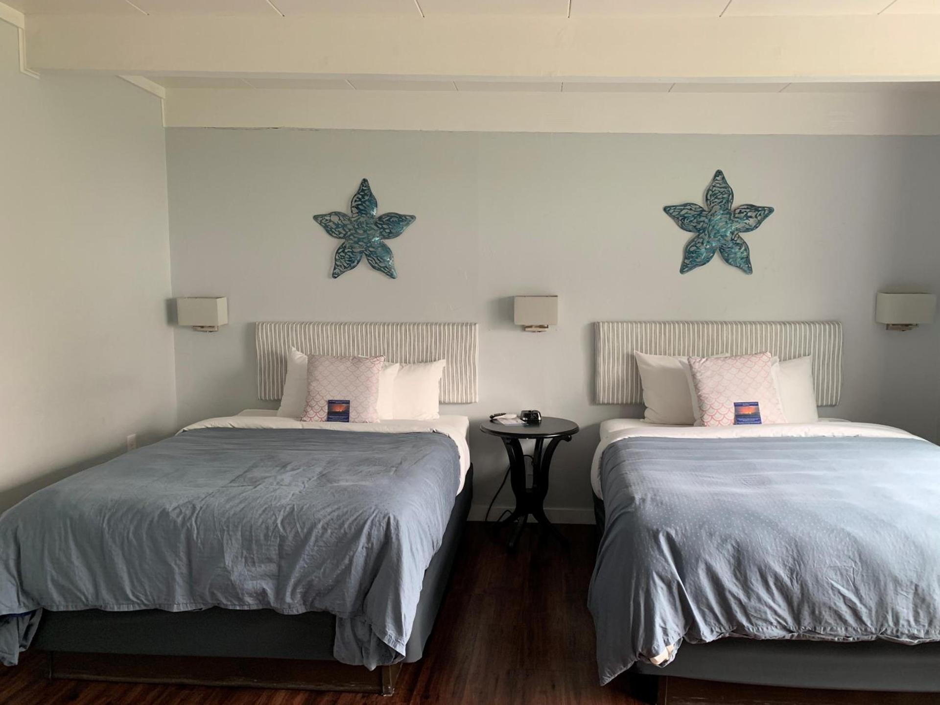 Beachfront Inn photo 89