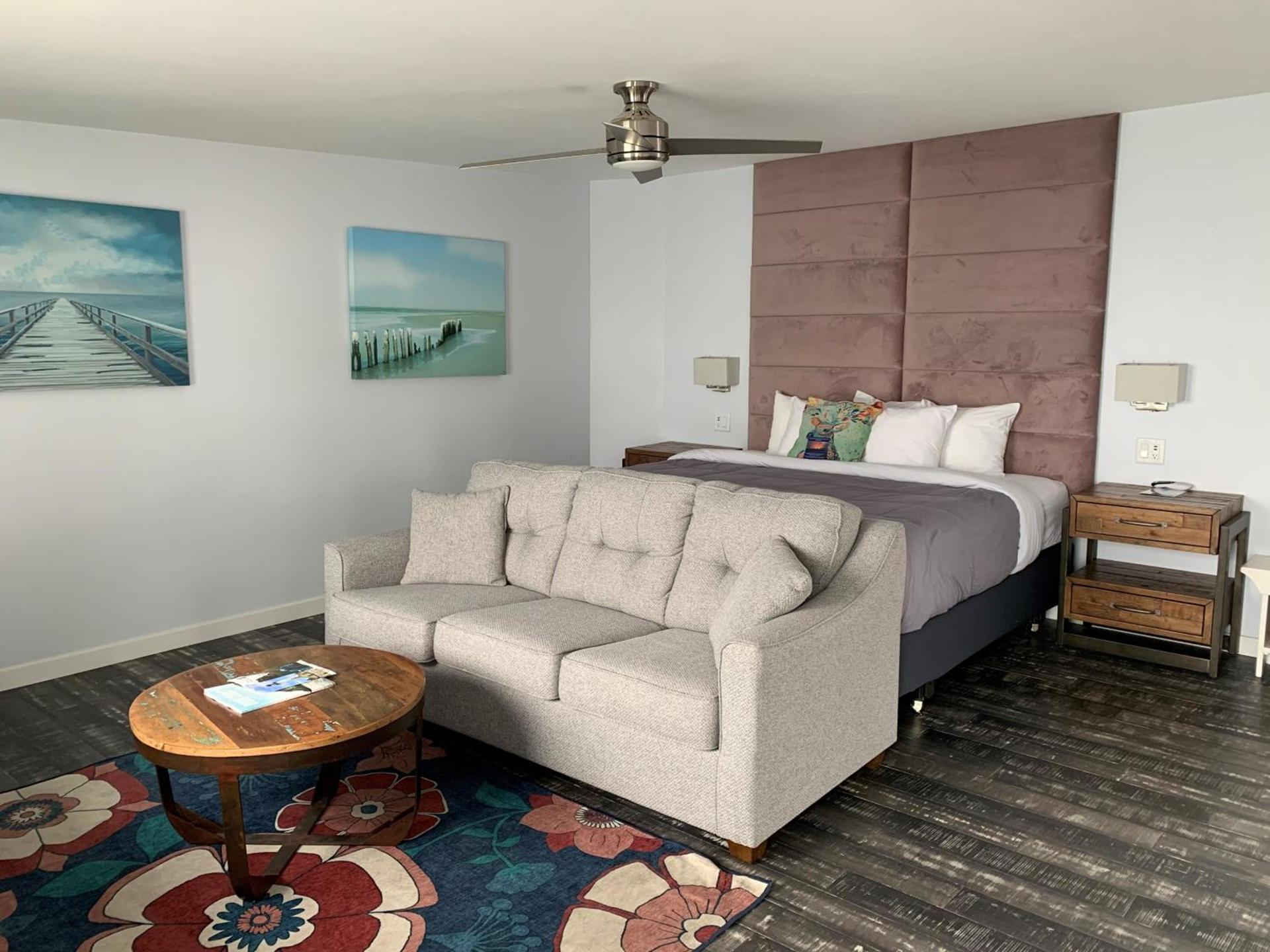 Beachfront Inn photo 28