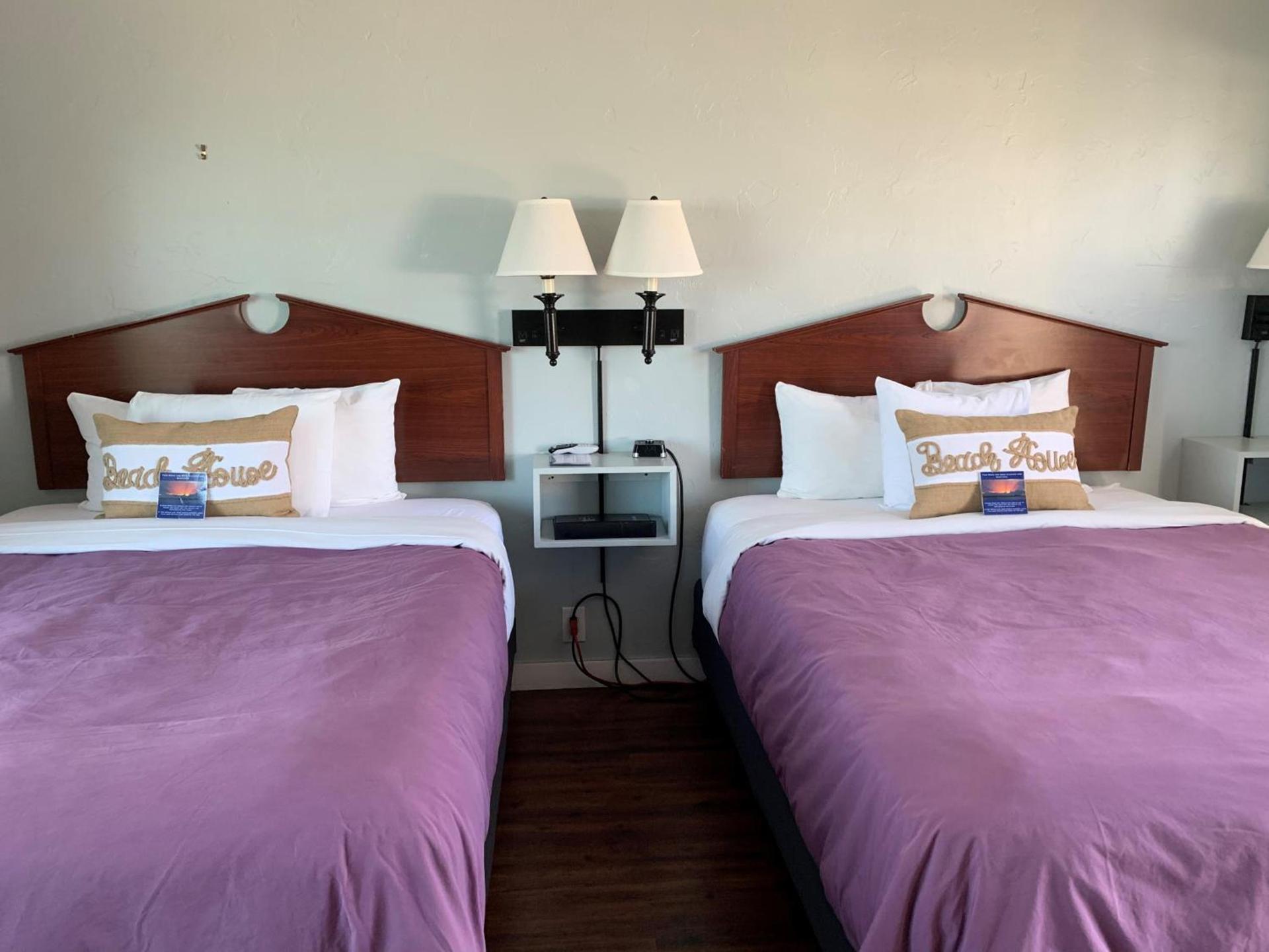 Beachfront Inn photo 91