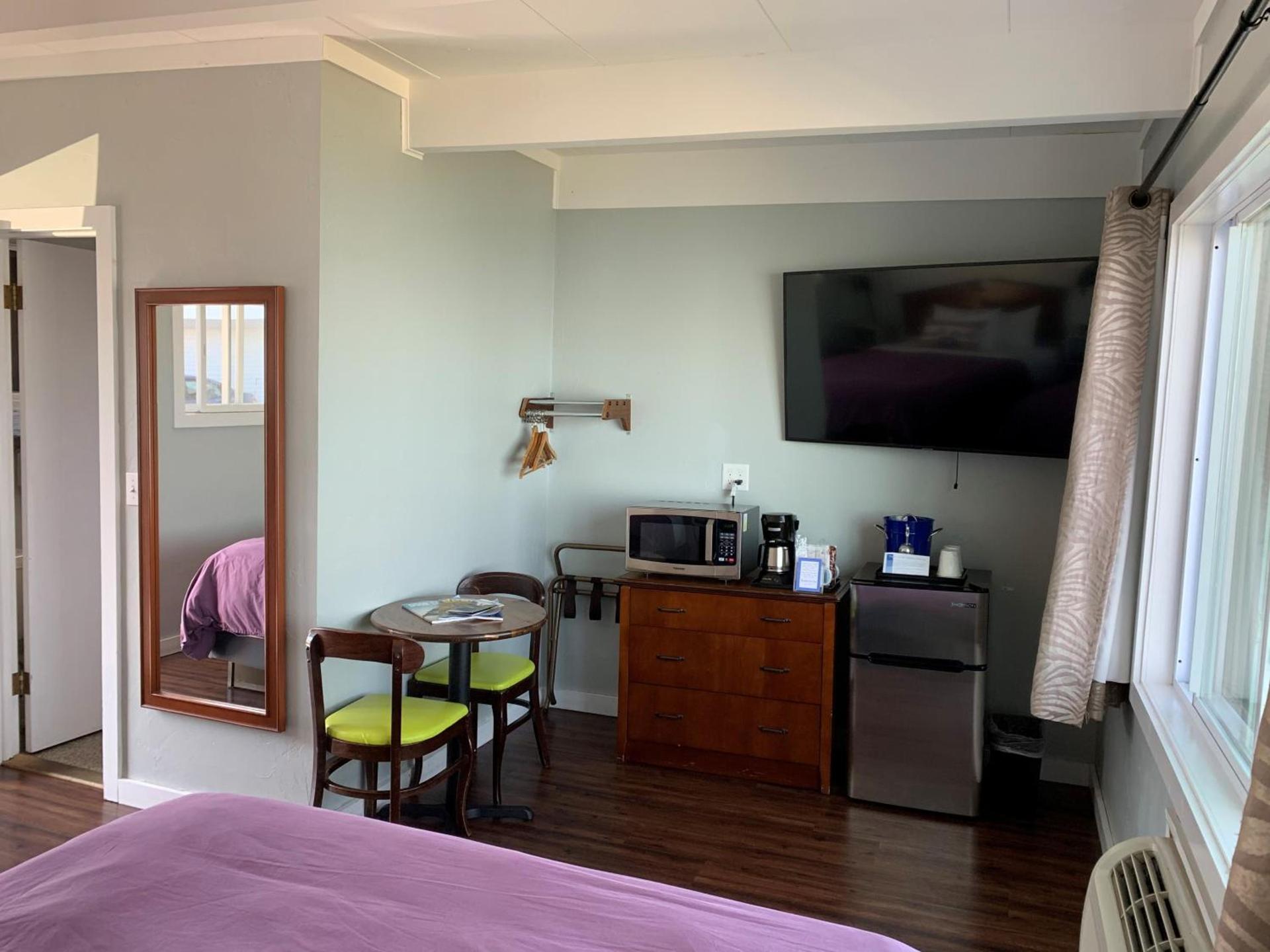 Beachfront Inn photo 87