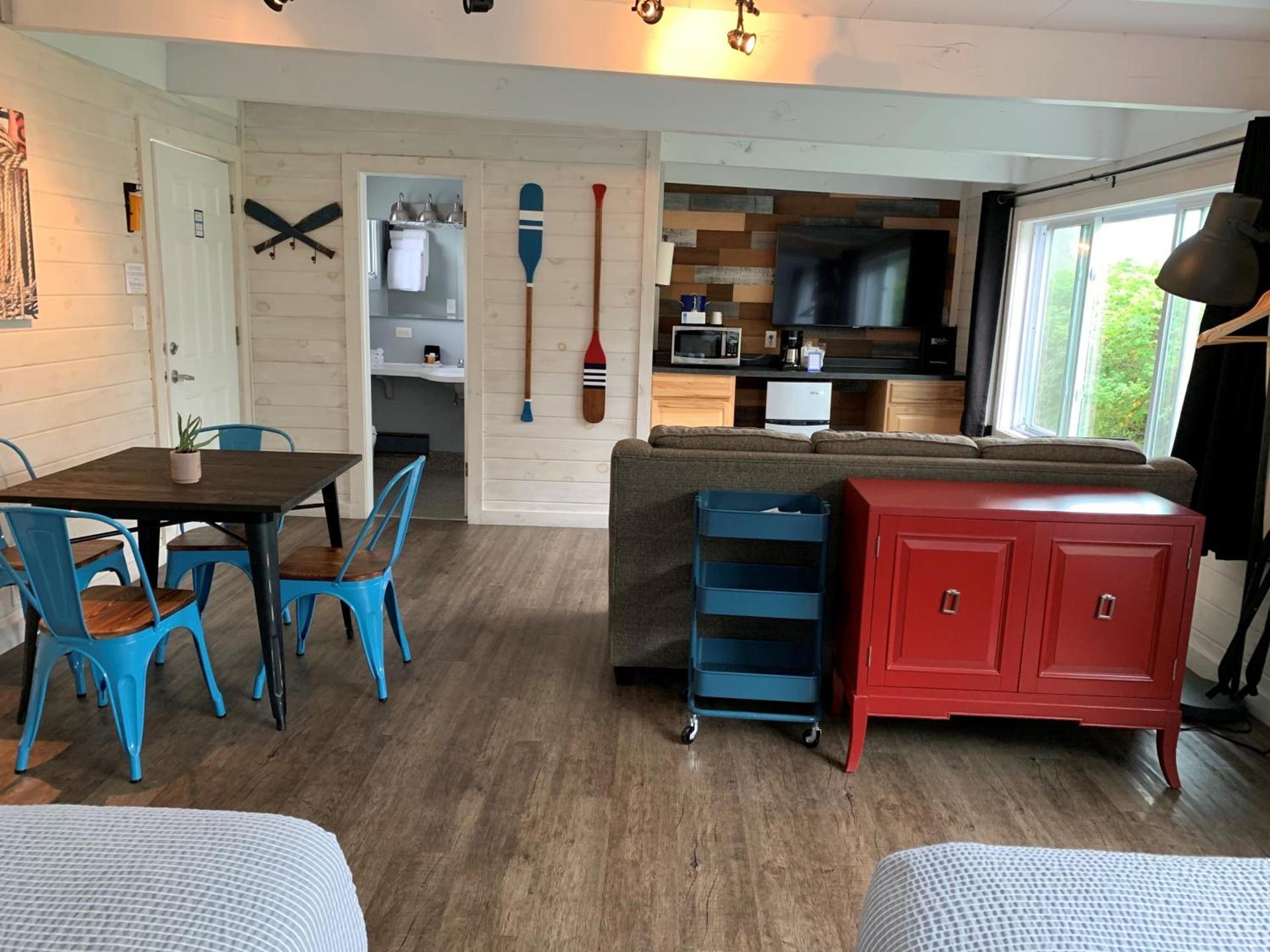 Beachfront Inn photo 62