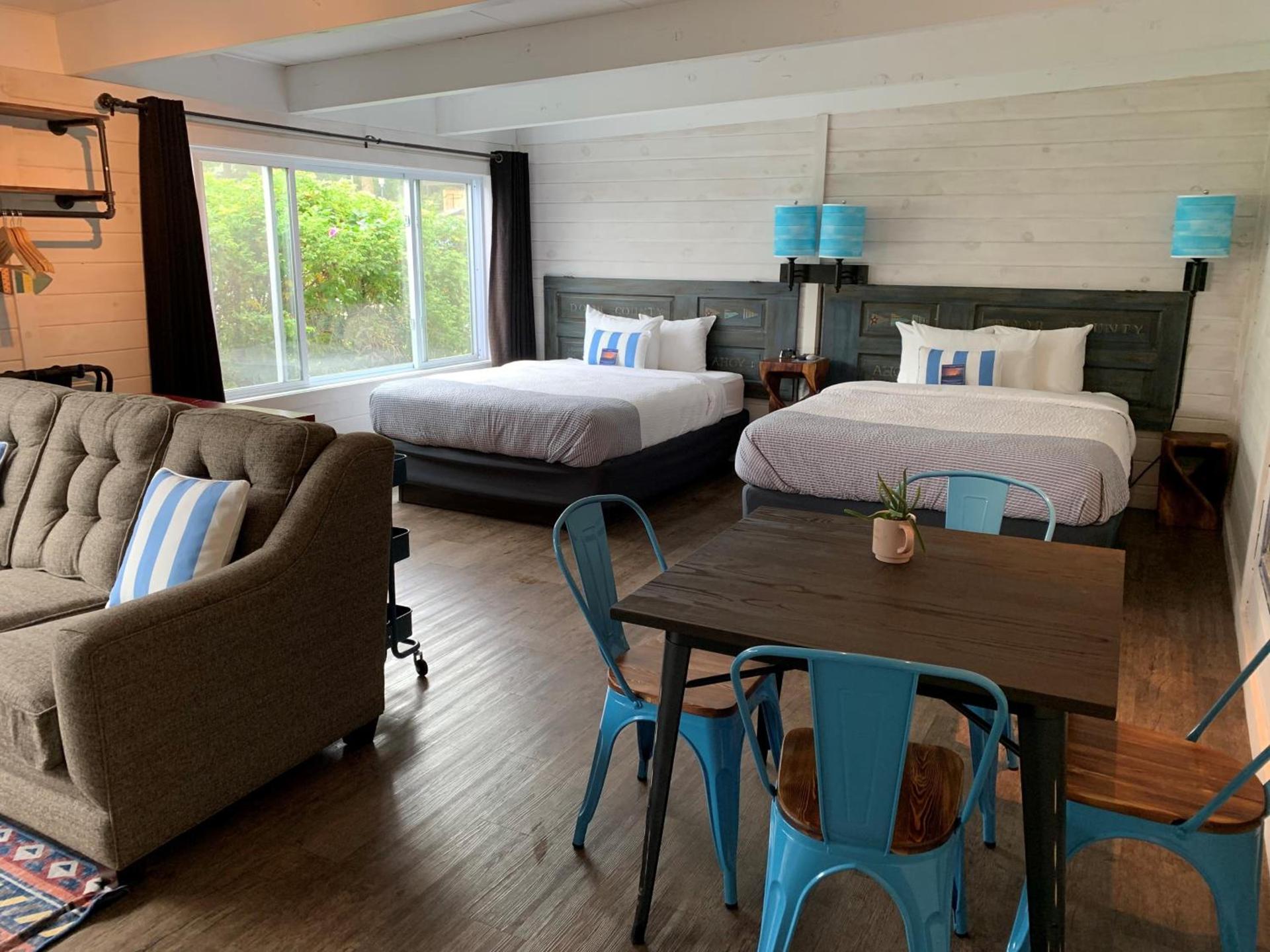Beachfront Inn photo 82