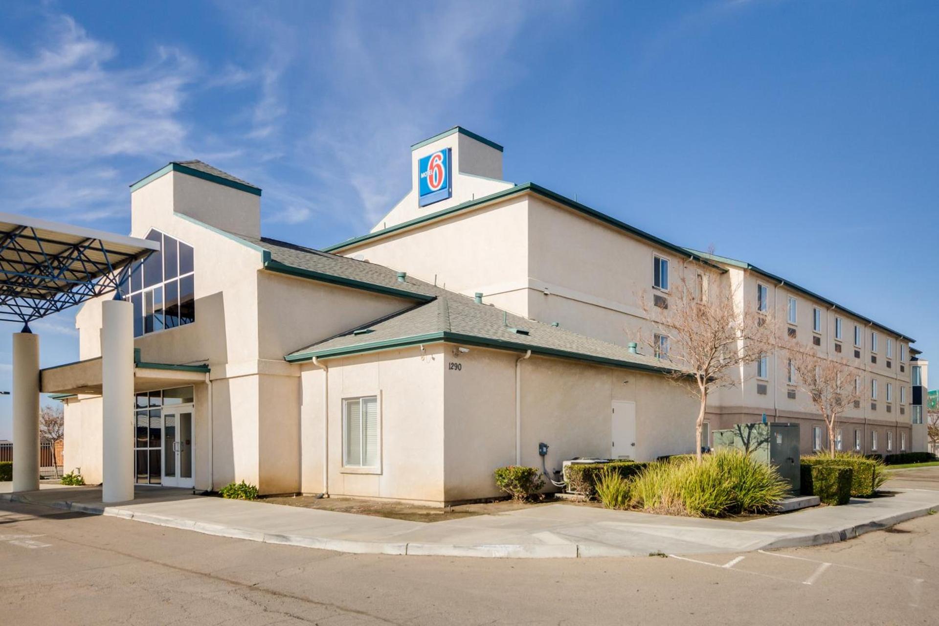 Howard Johnson by Wyndham Lemoore Near Naval Air Station photo 40