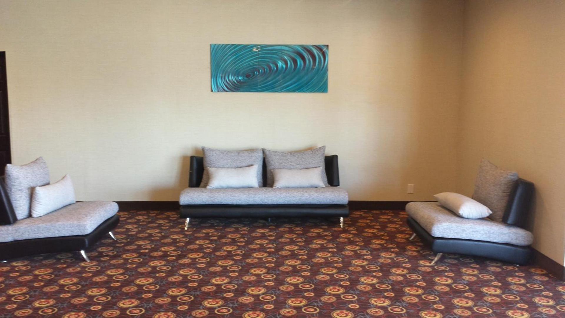 Days Inn by Wyndham Henryetta photo 22