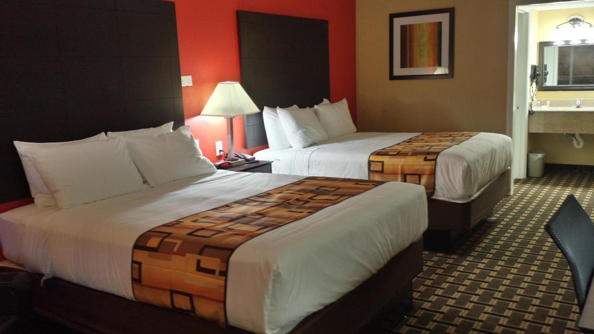 Days Inn by Wyndham Henryetta photo 15