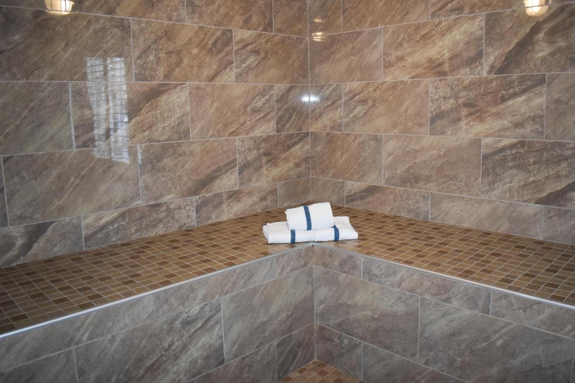 Baymont by Wyndham Manteca photo 2
