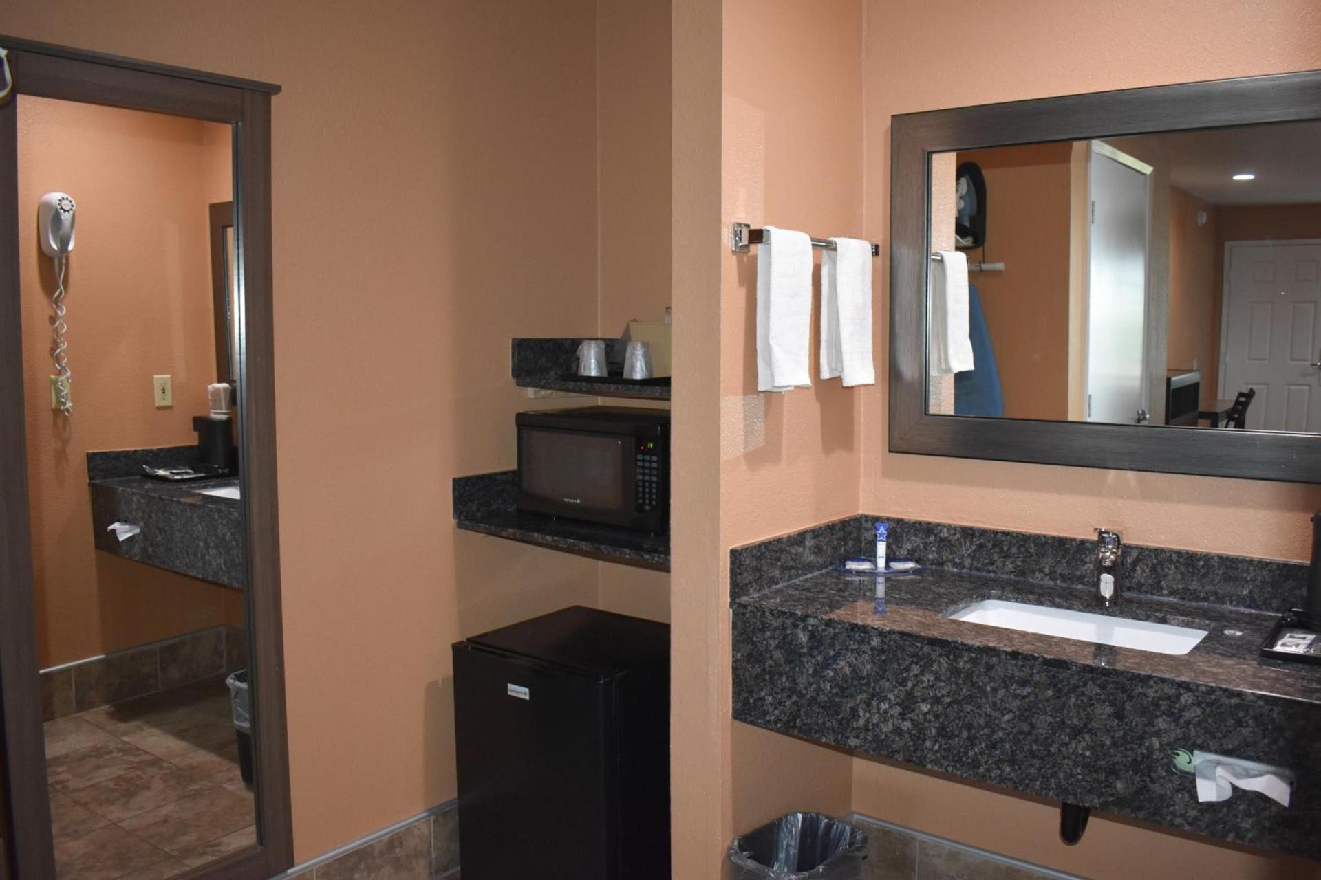 Baymont by Wyndham Manteca photo 4