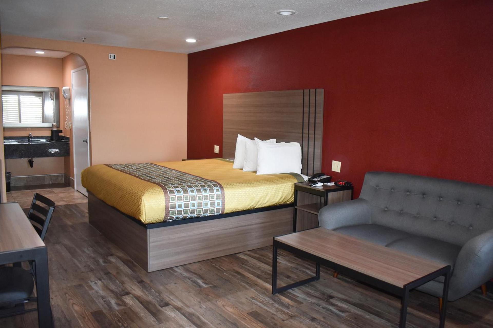 Baymont by Wyndham Manteca photo 7