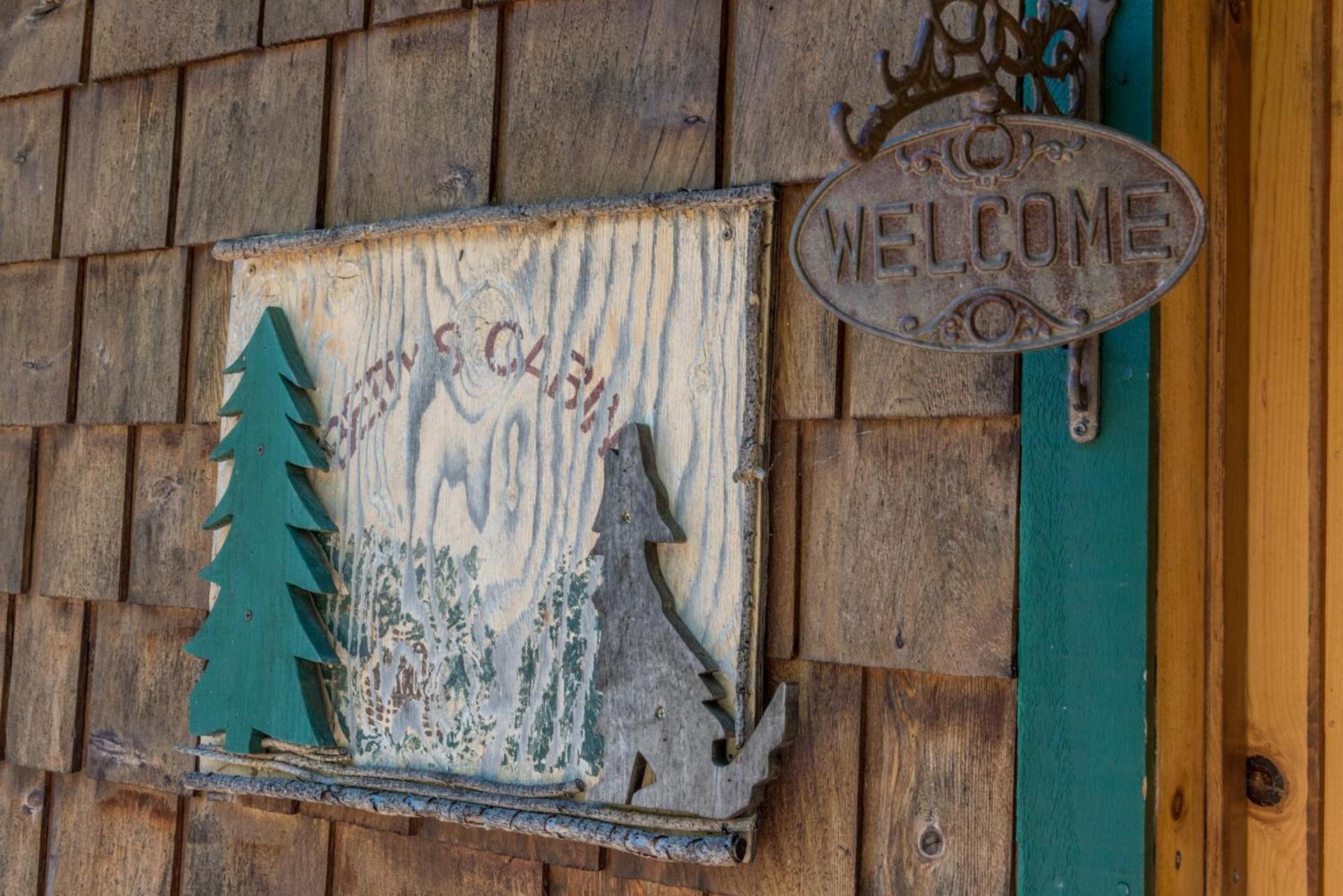 The Davies Family Inn photo 14