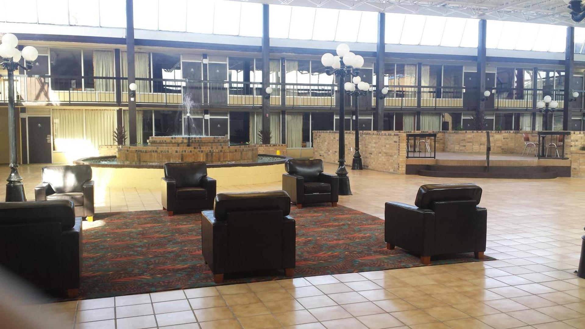 Days Inn by Wyndham Henryetta photo 14