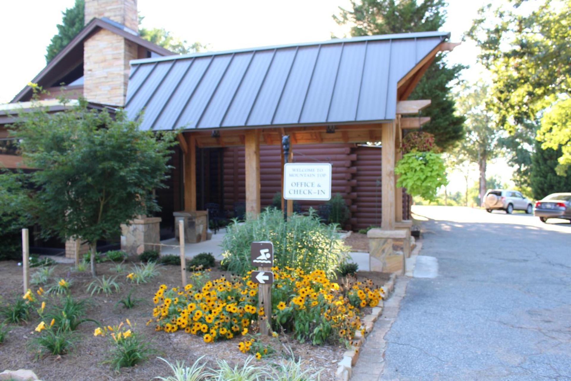 Mountain Top Inn and Resort photo 5