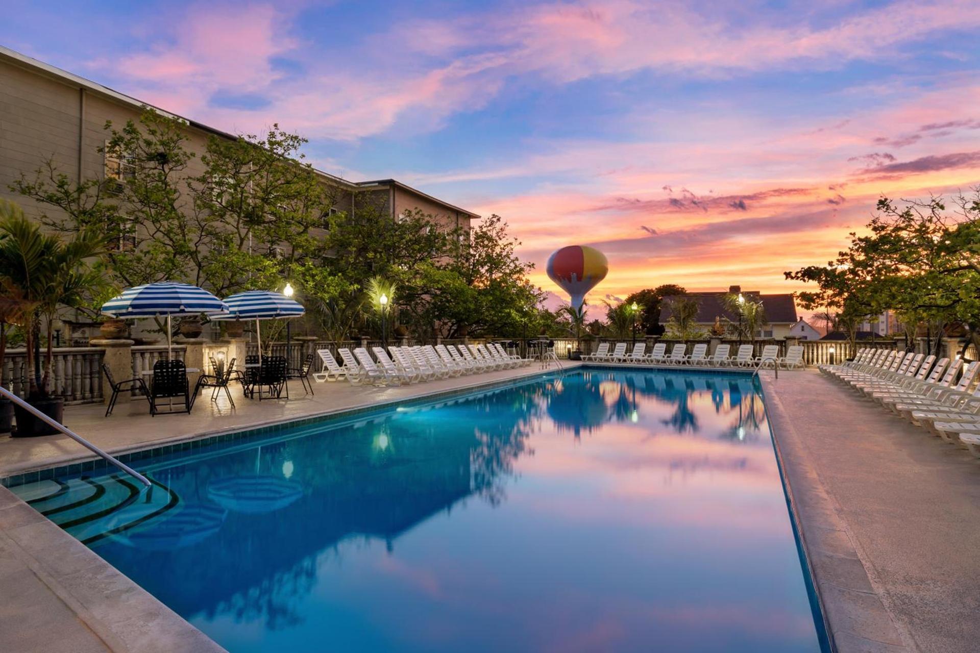 Plim Plaza Hotel photo 43