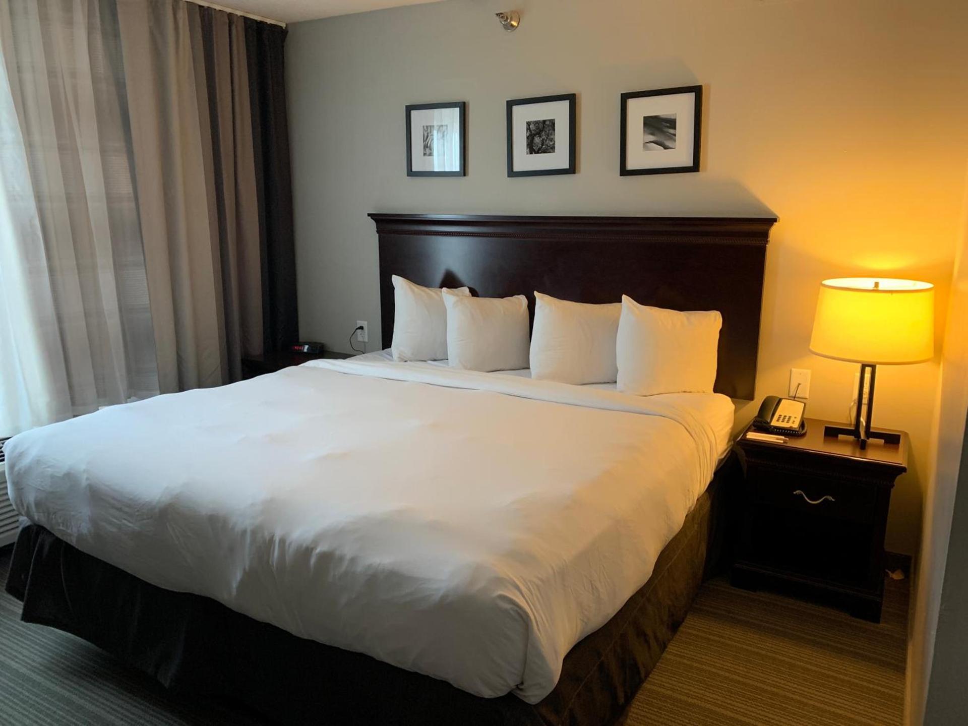 Country Inn & Suites by Radisson, Kearney, NE photo 20