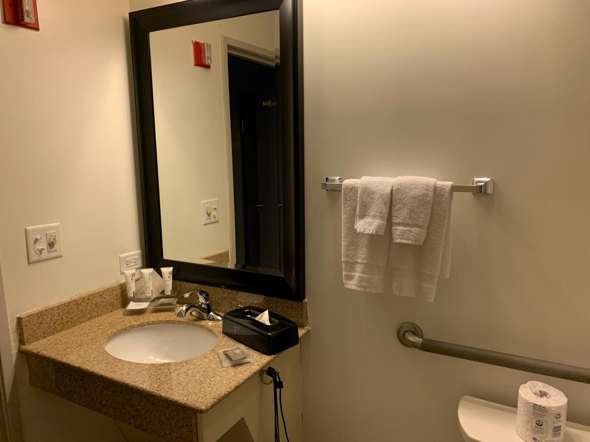 Country Inn & Suites by Radisson, Kearney, NE photo 21