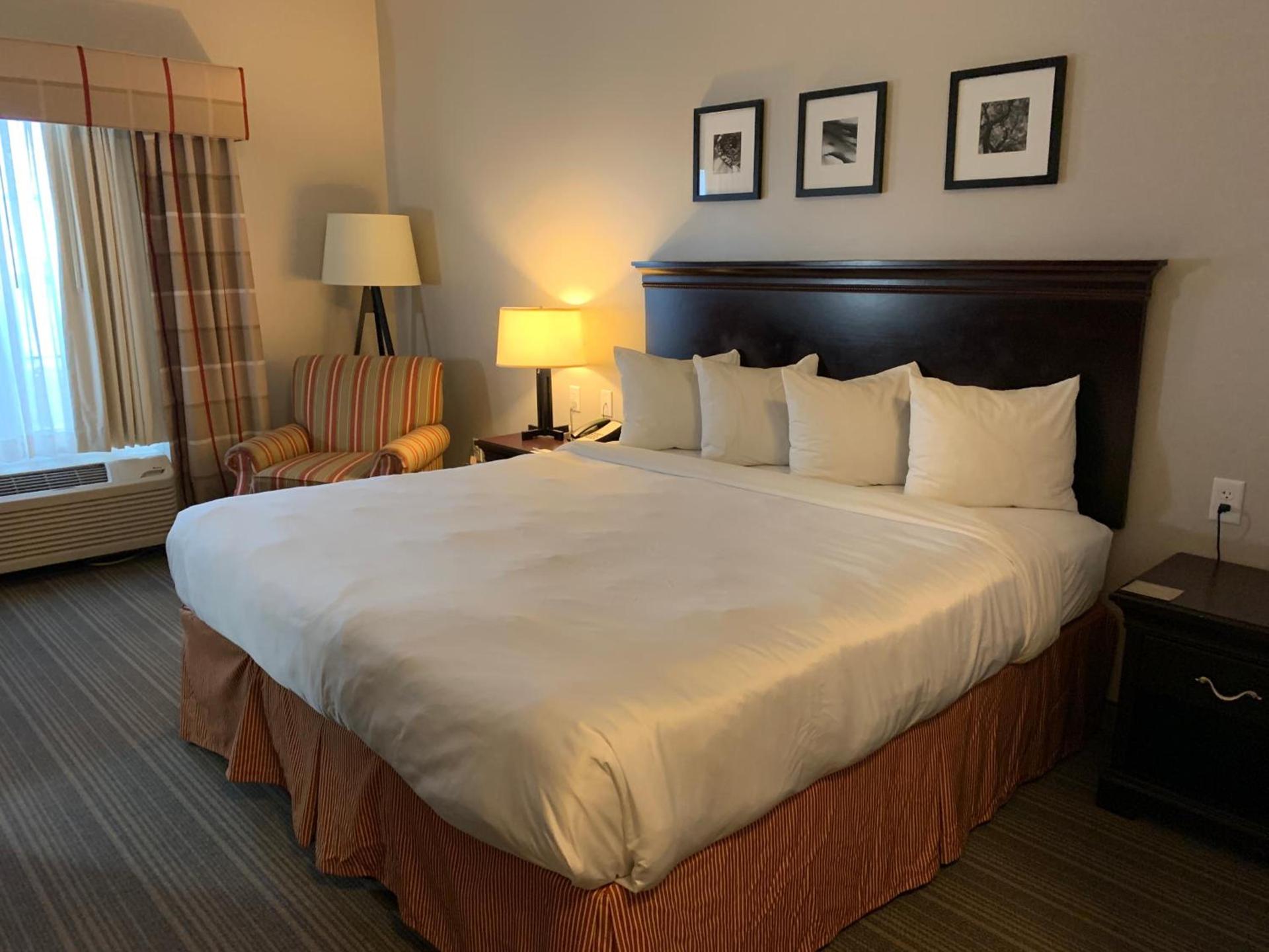 Country Inn & Suites by Radisson, Kearney, NE photo 16