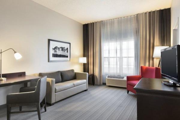 Country Inn & Suites by Radisson, Kearney, NE photo 13