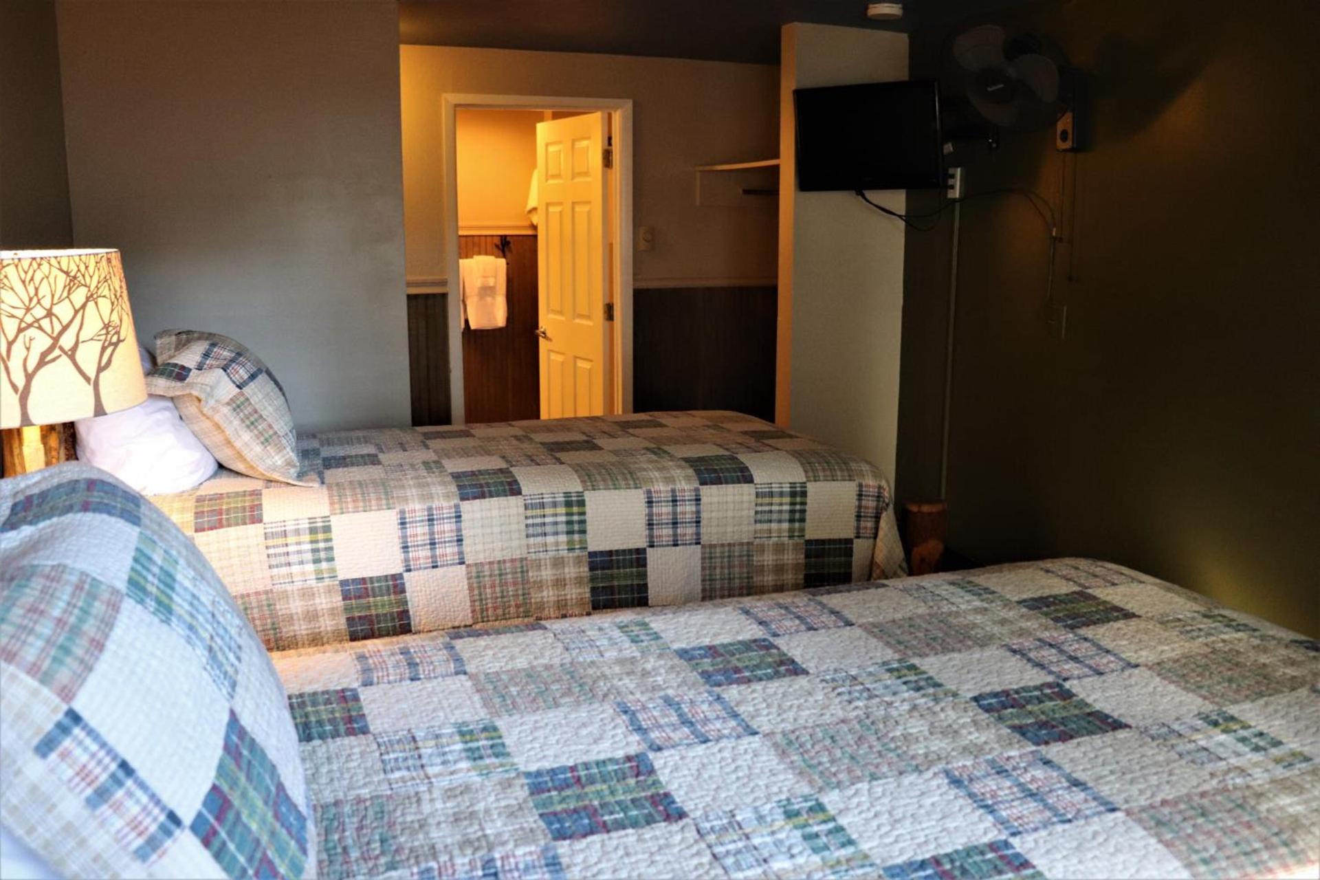 Lone Fir Resort photo 16