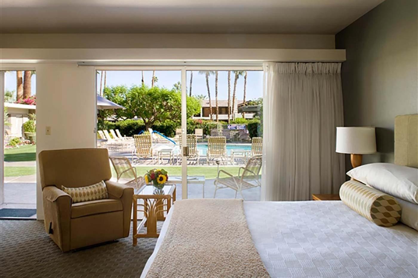Desert Hills - 21 and Over - A Town & Desert Boutique Hotel photo 14