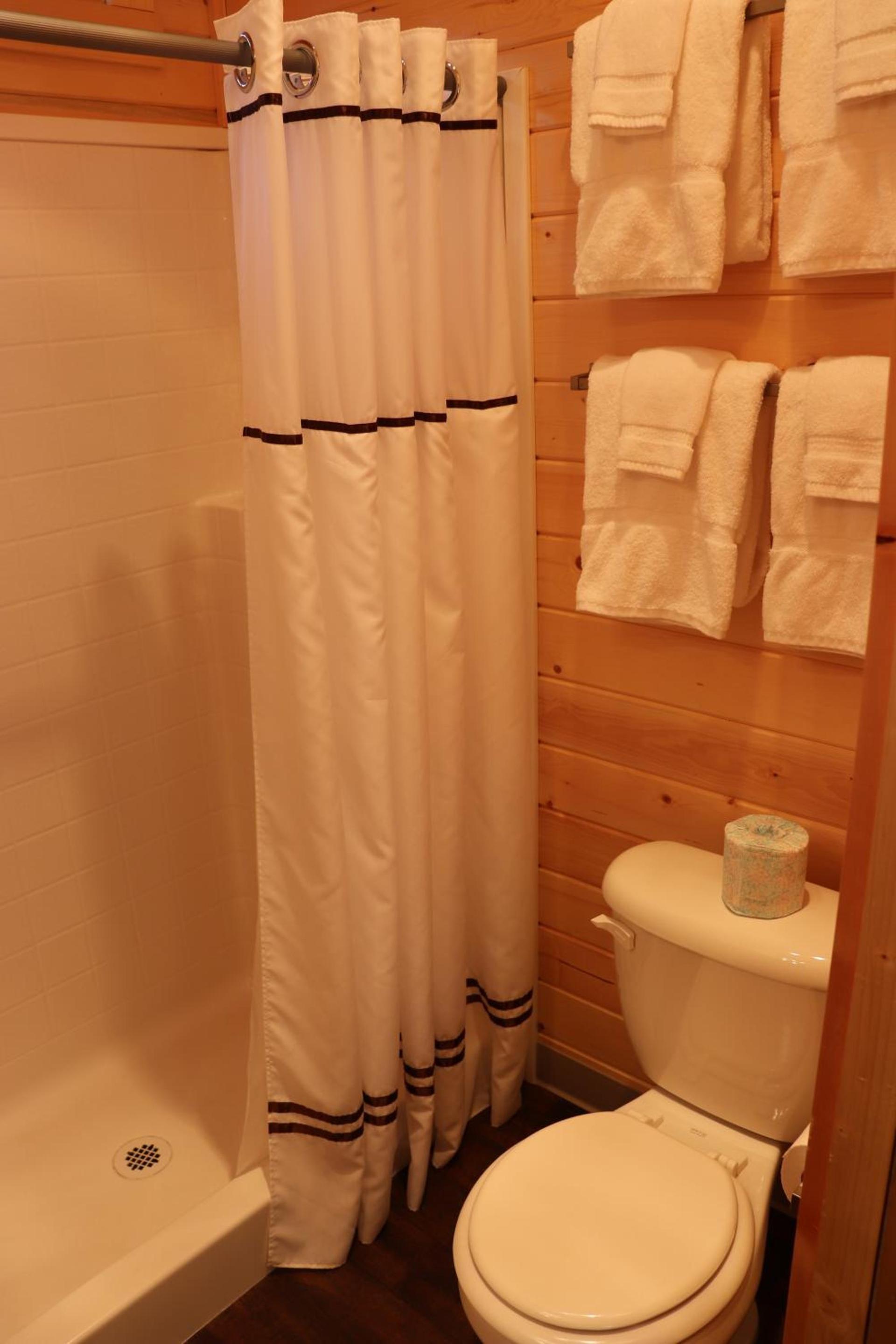 Lone Fir Resort photo 11