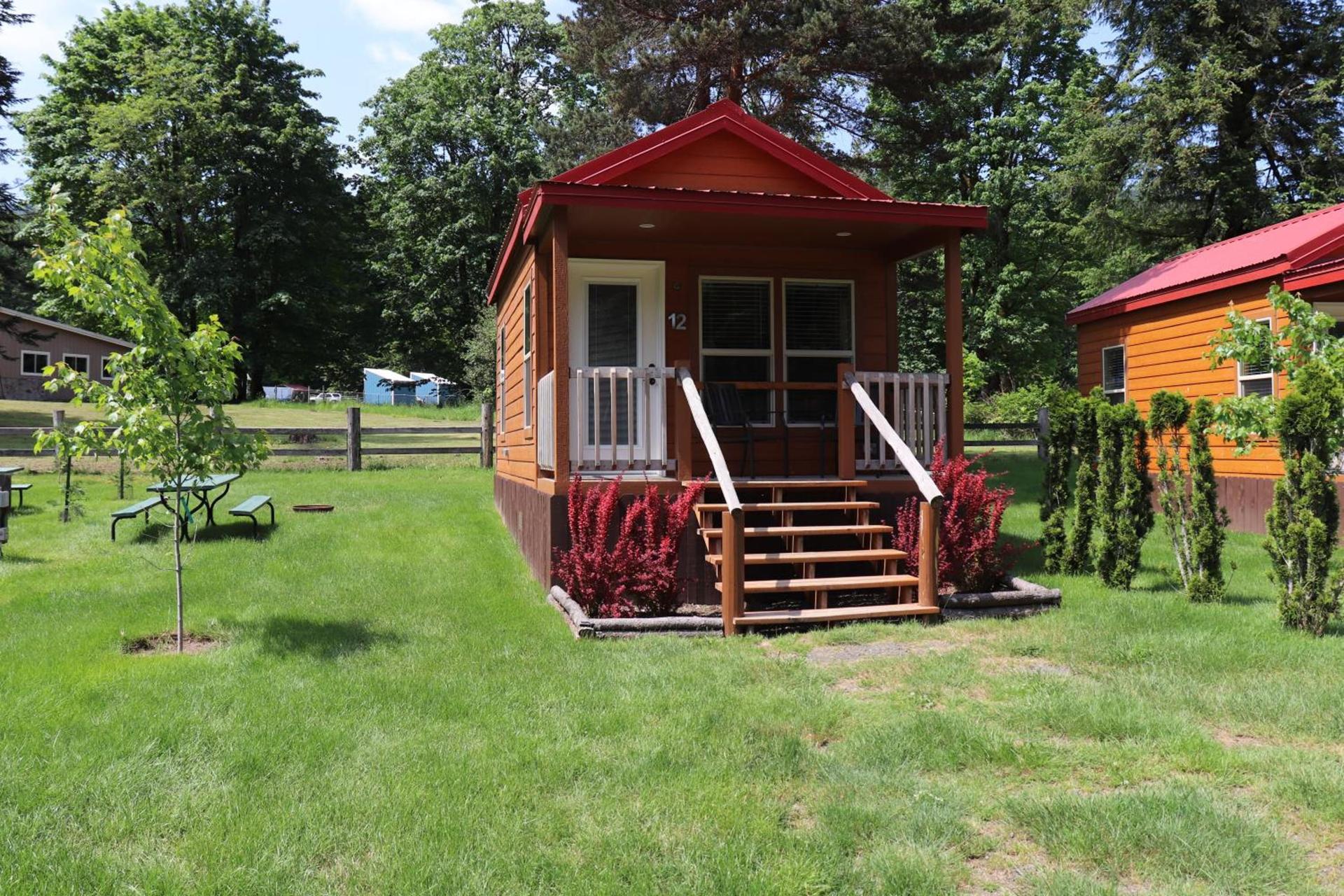 Lone Fir Resort photo 1
