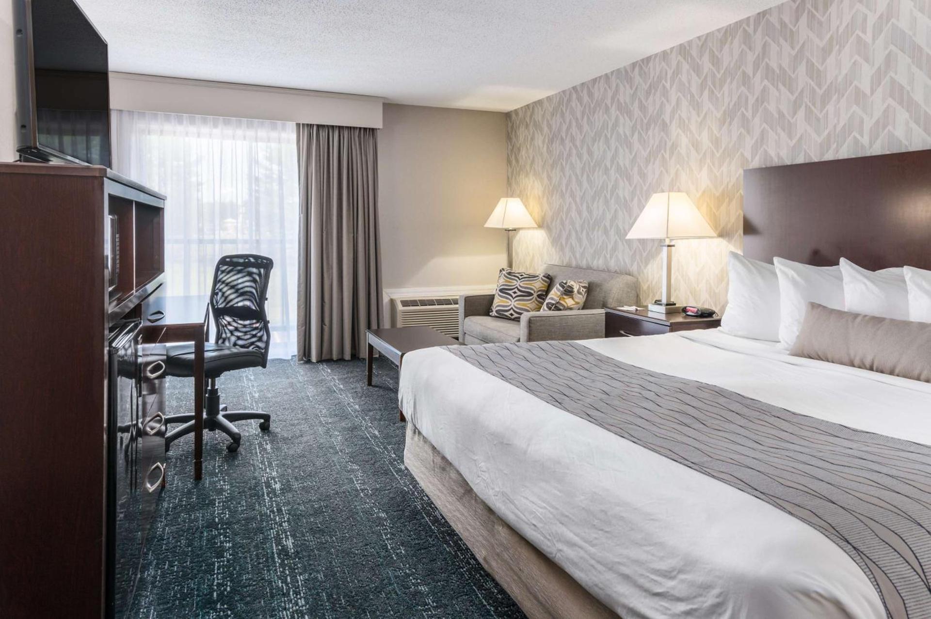 Best Western Plus Keene Hotel photo 5