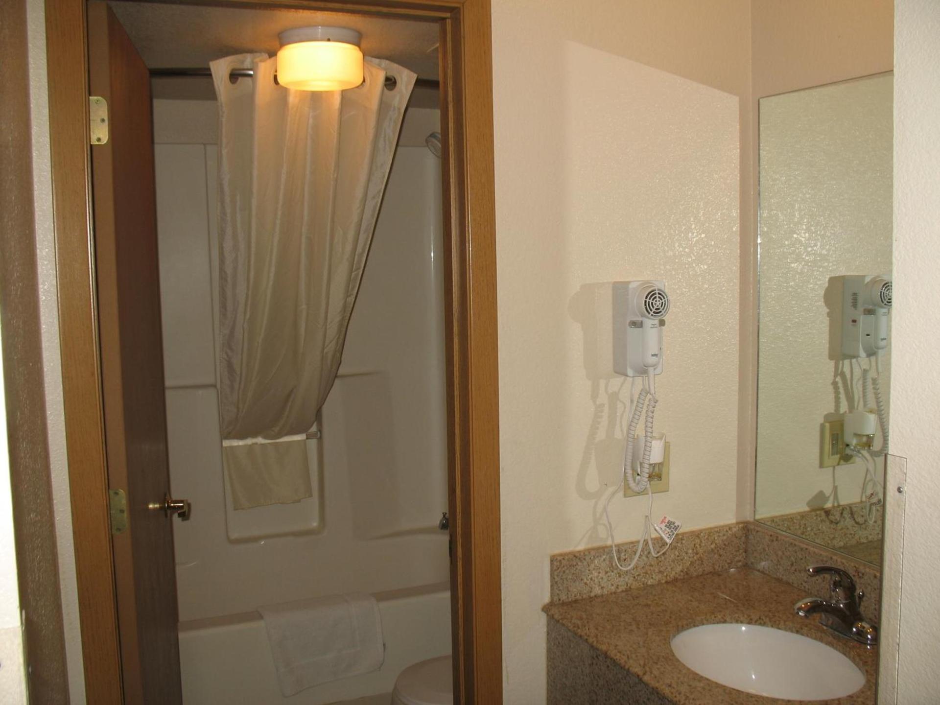 Sunrise Inn photo 77