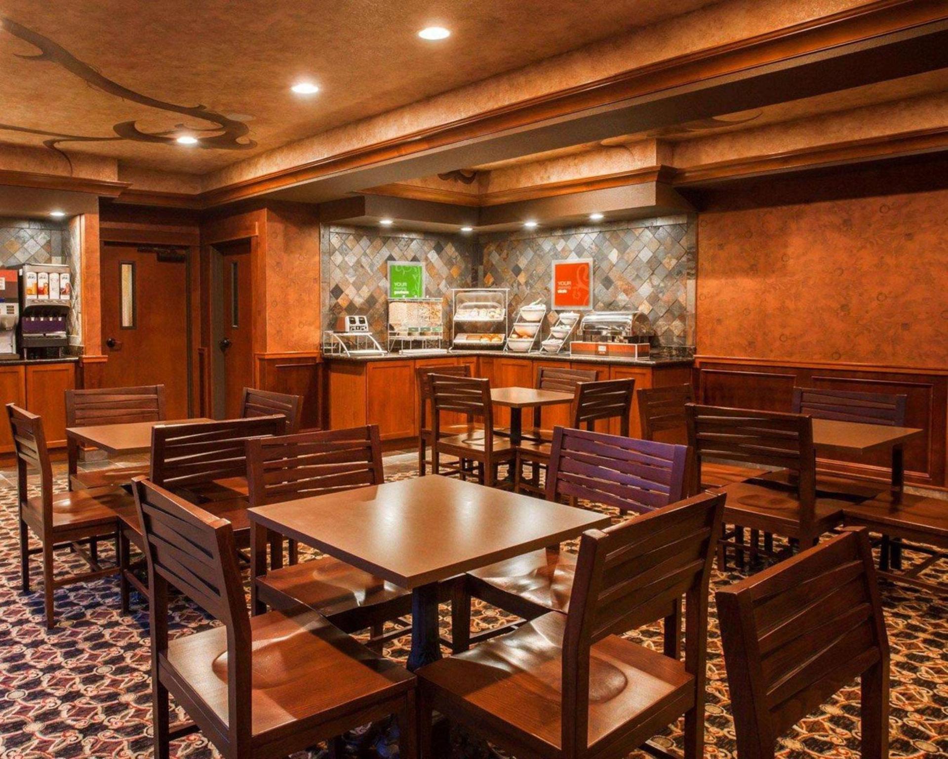 Comfort Suites Moses Lake photo 26