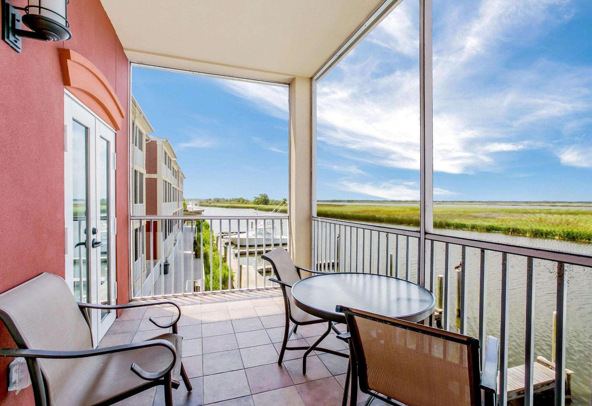 Water Street Hotel & Marina, an Ascend Collection Hotel photo 43