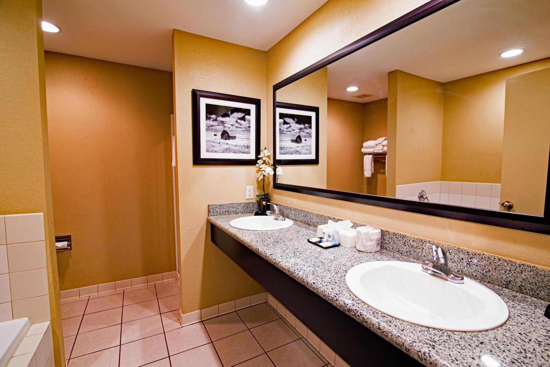 Heritage Inn photo 7
