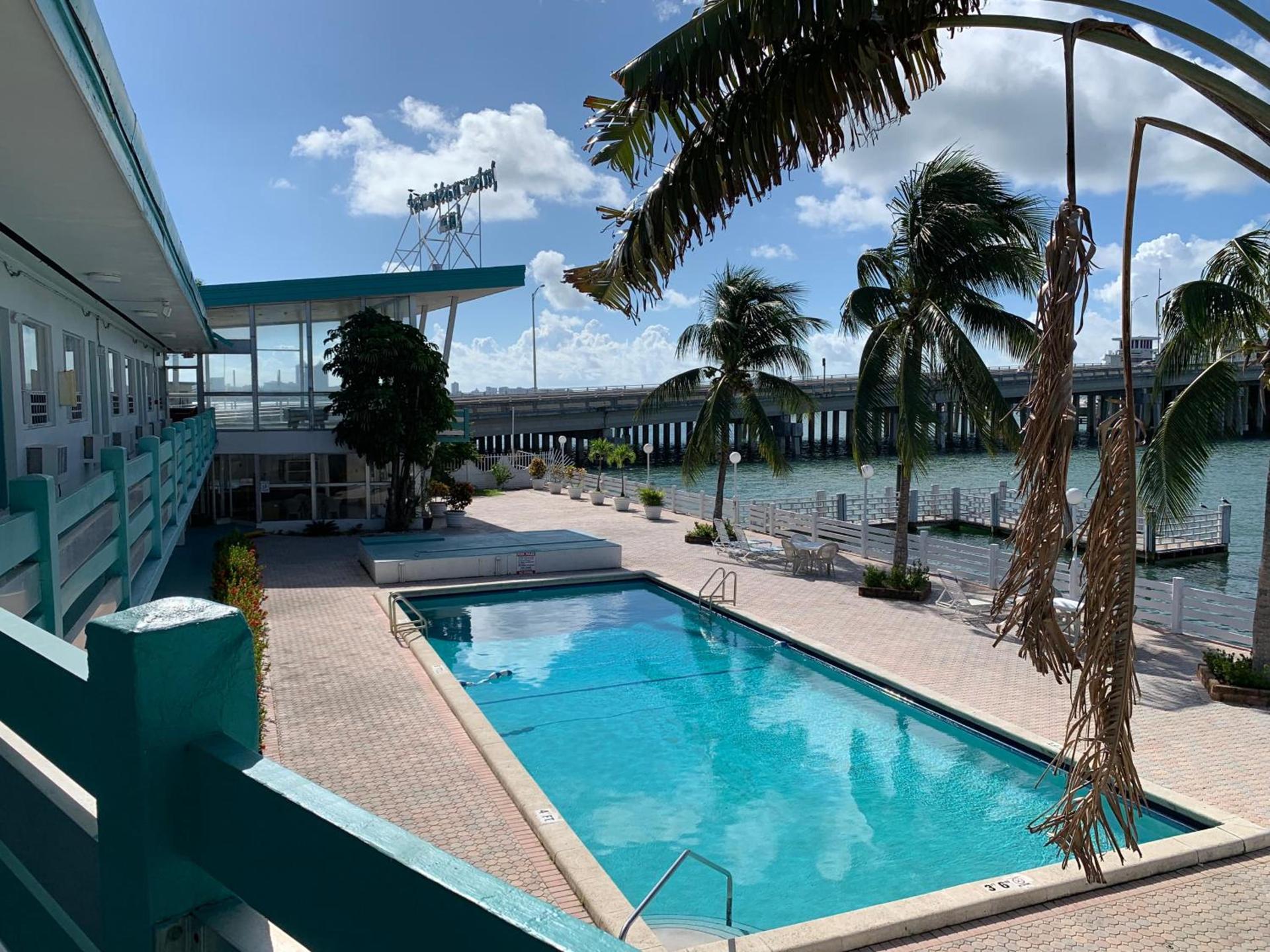 International Inn on the Bay photo 29