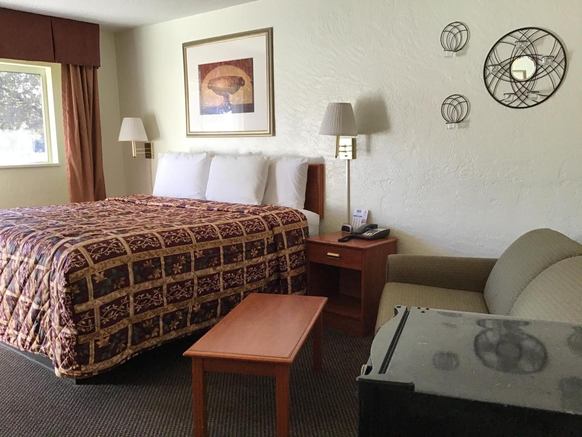 Budget Inn & Suites Colby photo 4