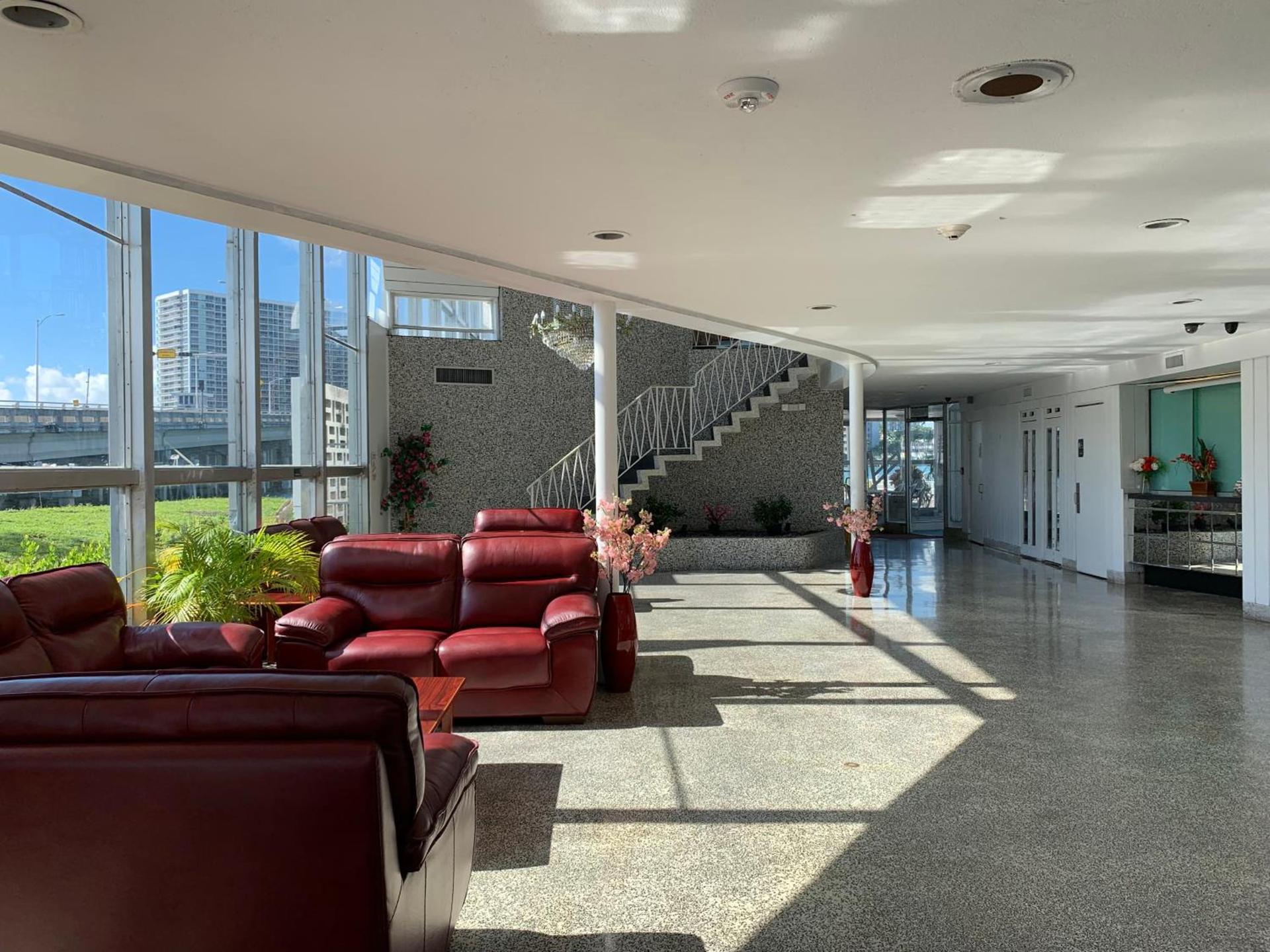 International Inn on the Bay photo 11