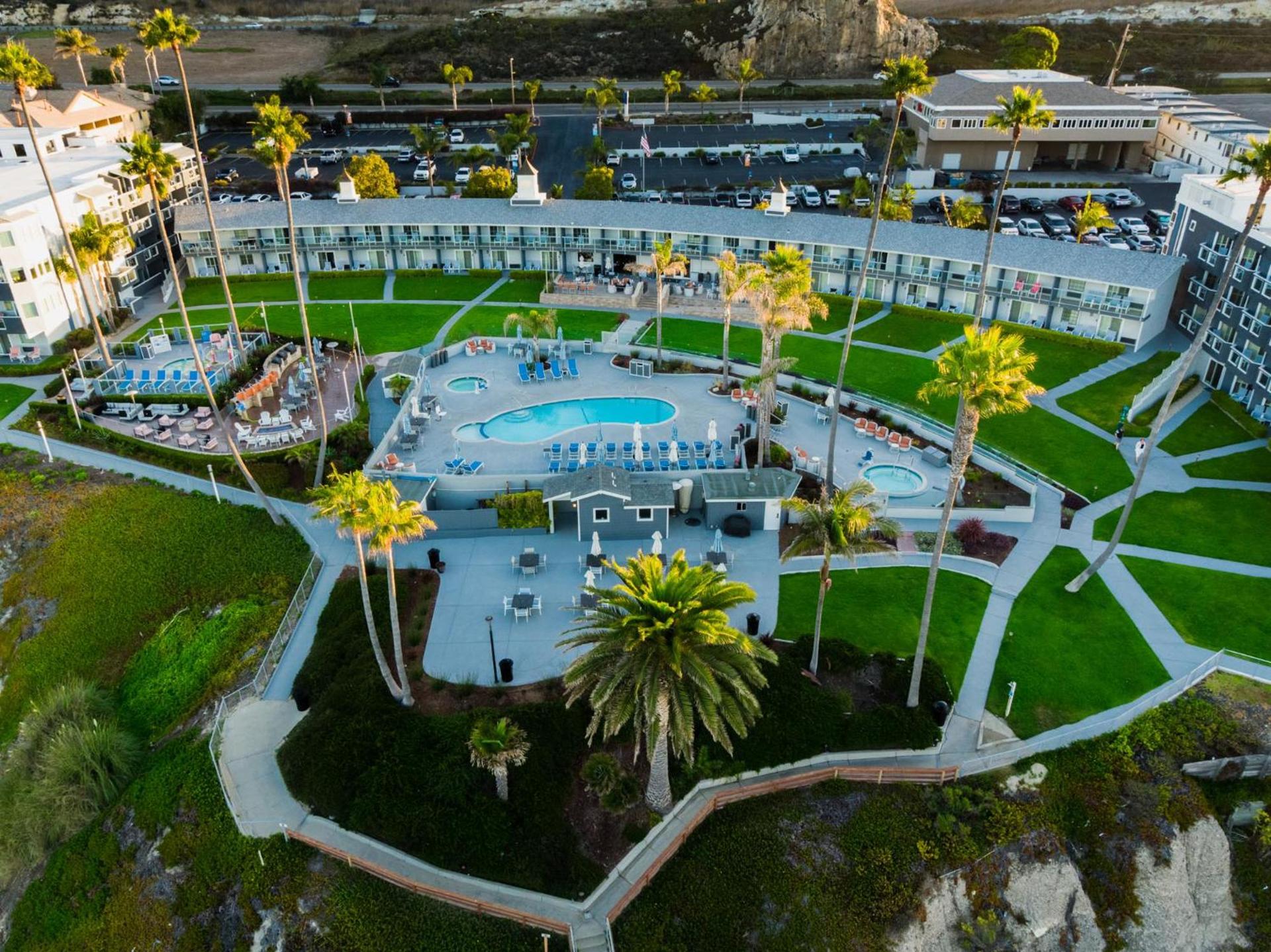SeaCrest Oceanfront Hotel photo 8