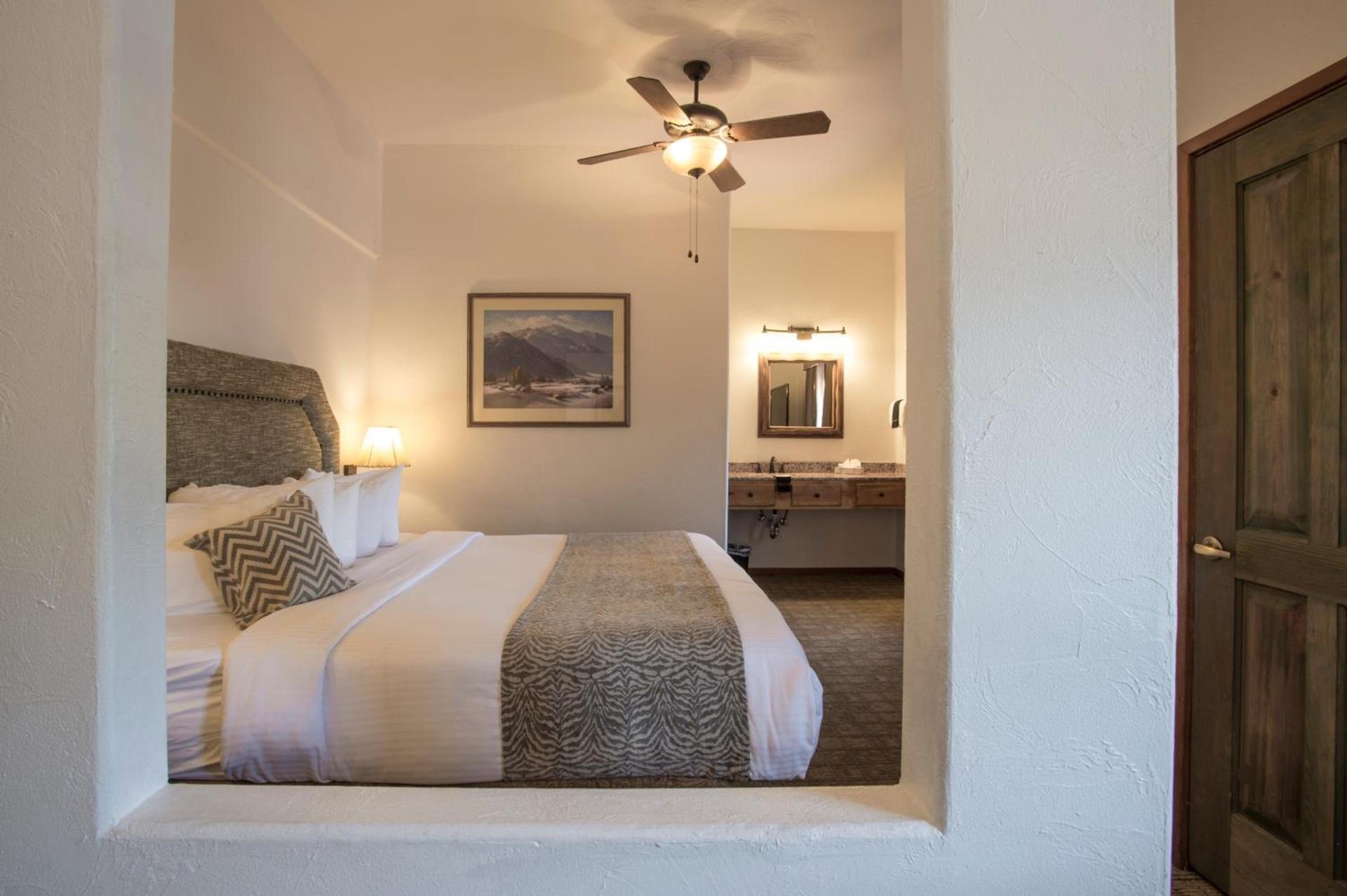 Table Mountain Inn photo 43