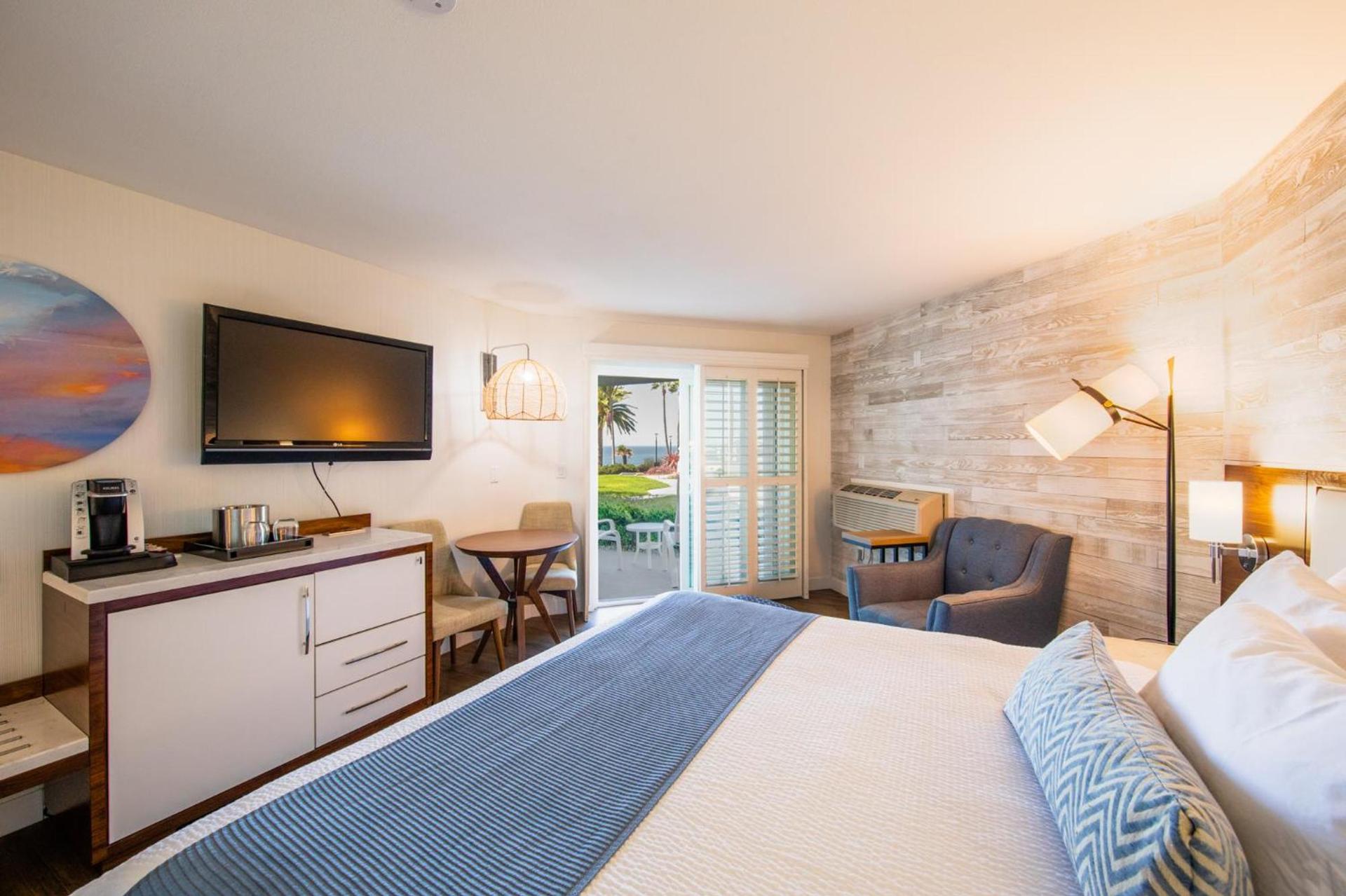 SeaCrest Oceanfront Hotel photo 14