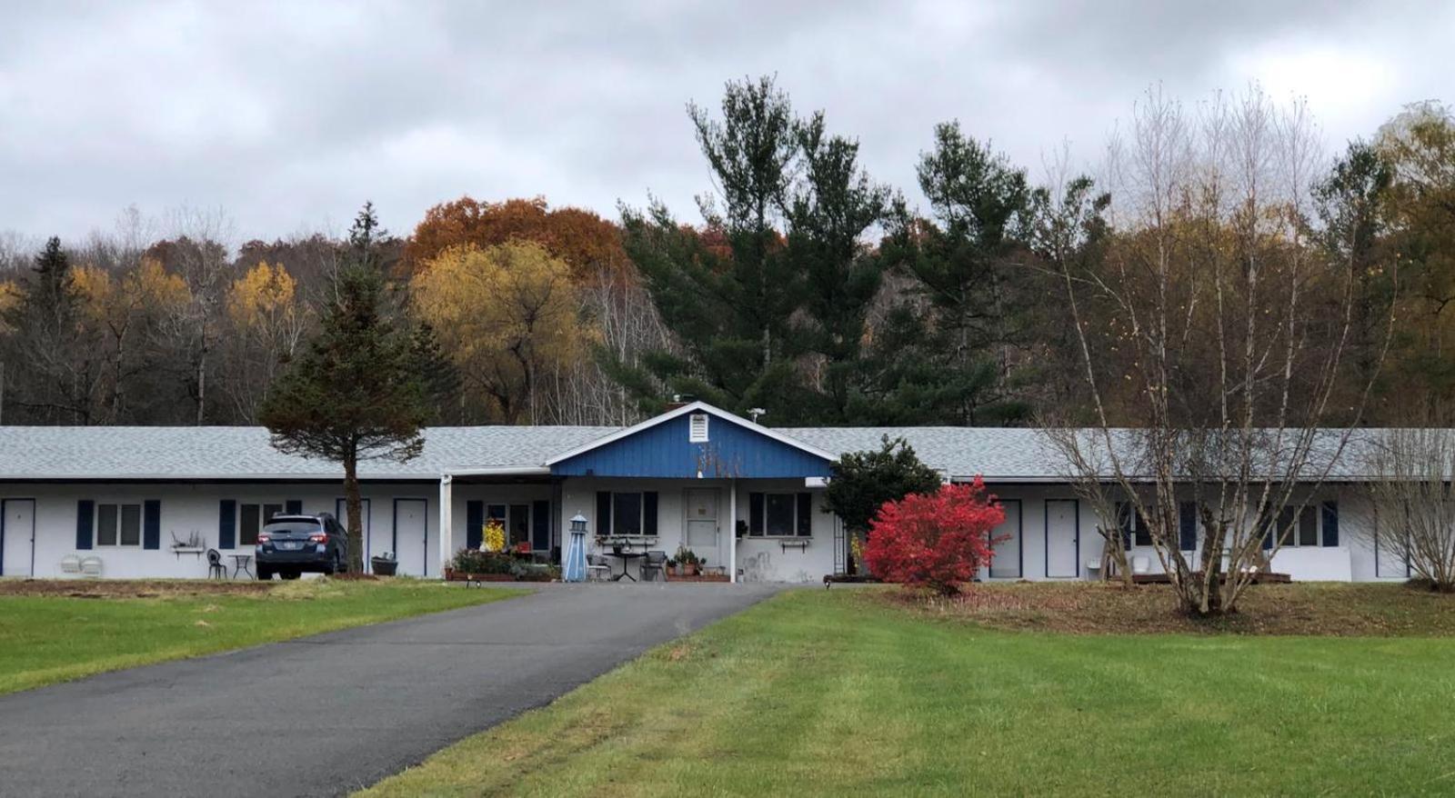 Elm Tree Motel photo 1