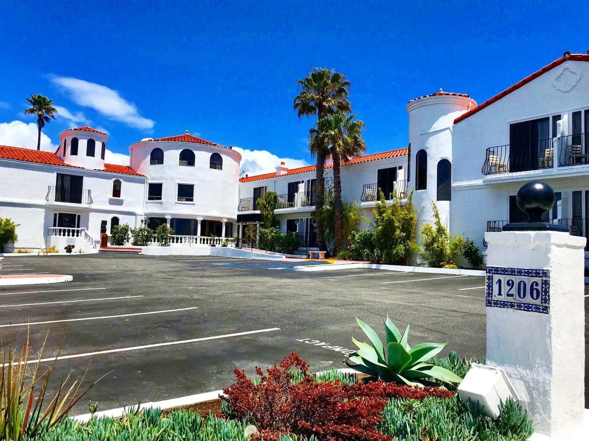 Masterpiece Hotel photo 2
