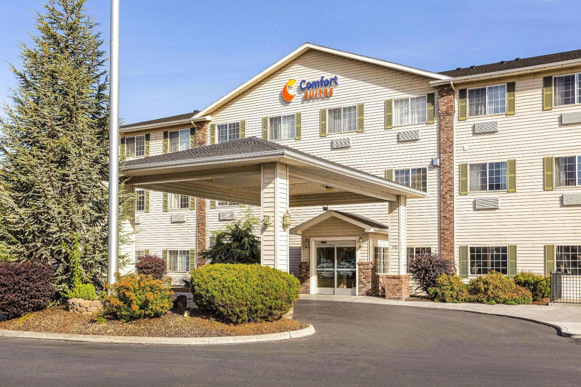 Comfort Suites Yakima photo 13