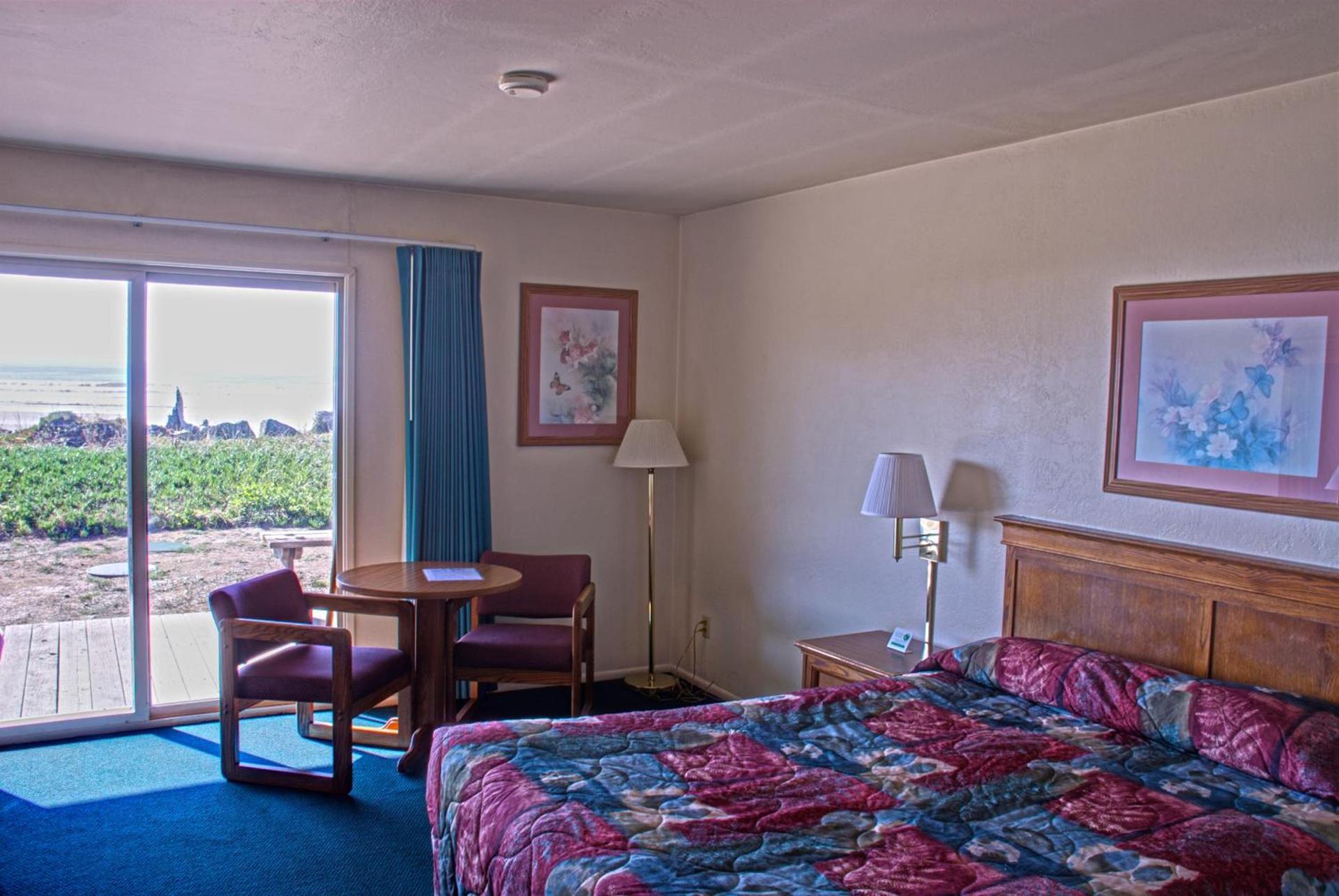 Crescent Beach Motel photo 40