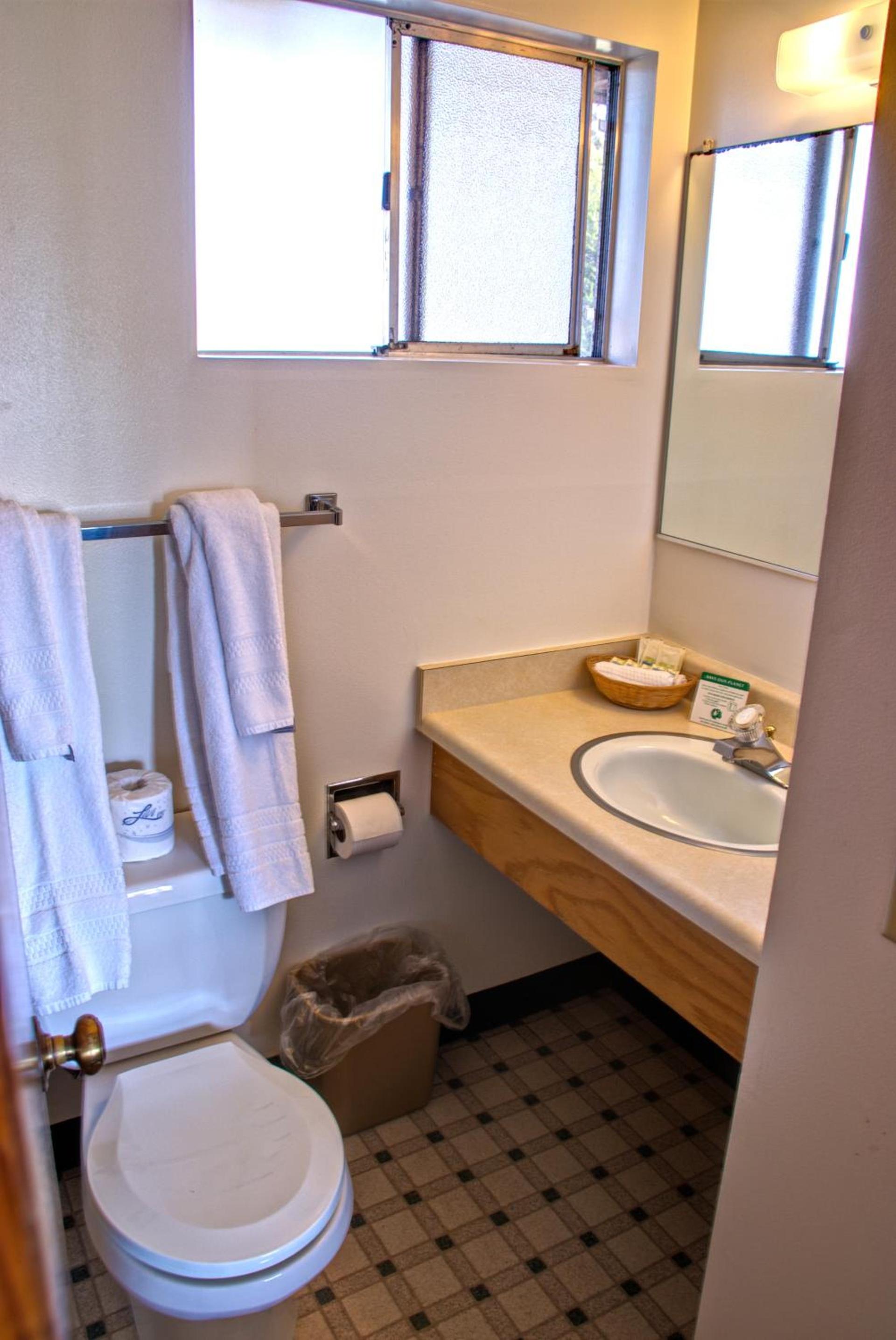 Crescent Beach Motel photo 30