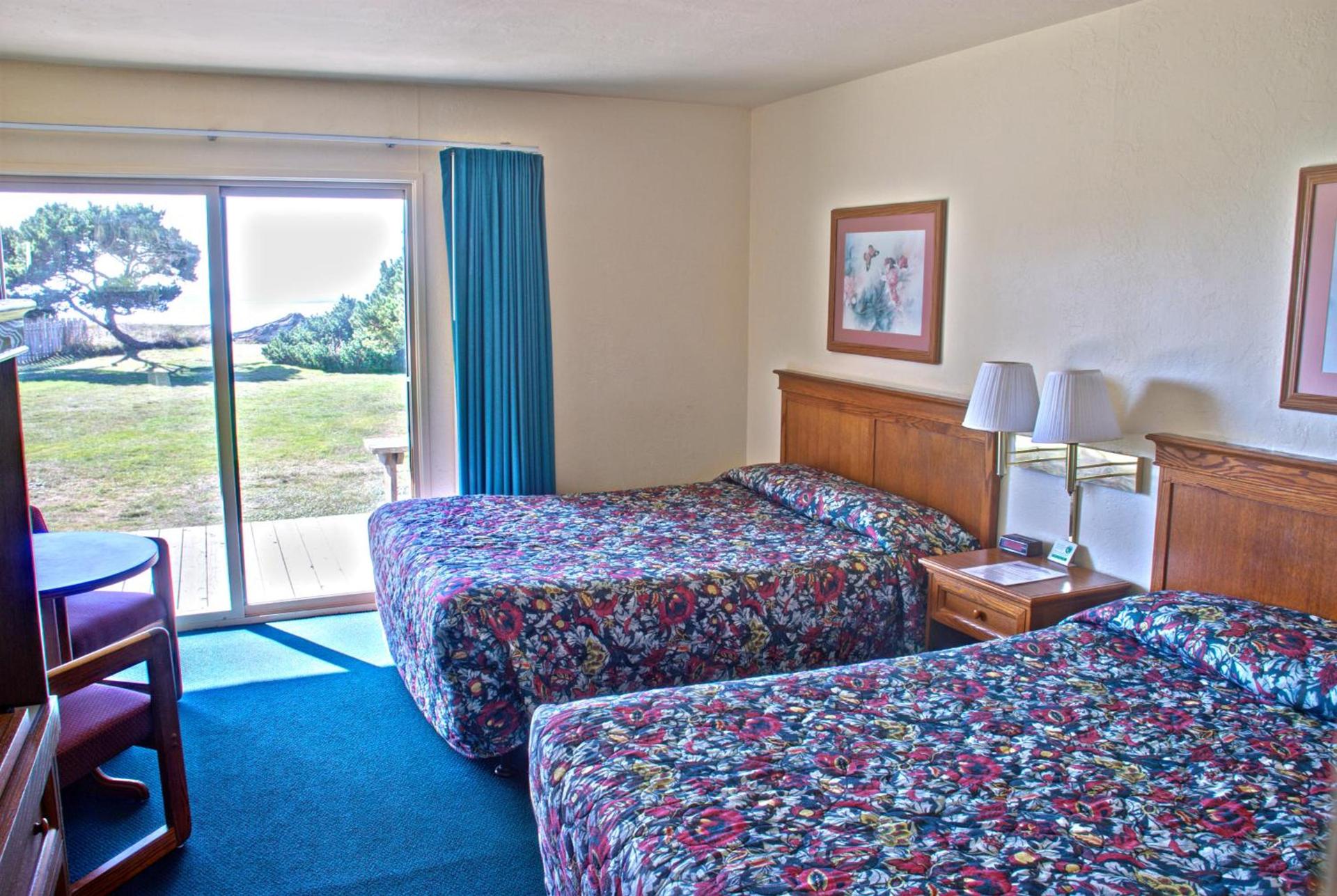 Crescent Beach Motel photo 27