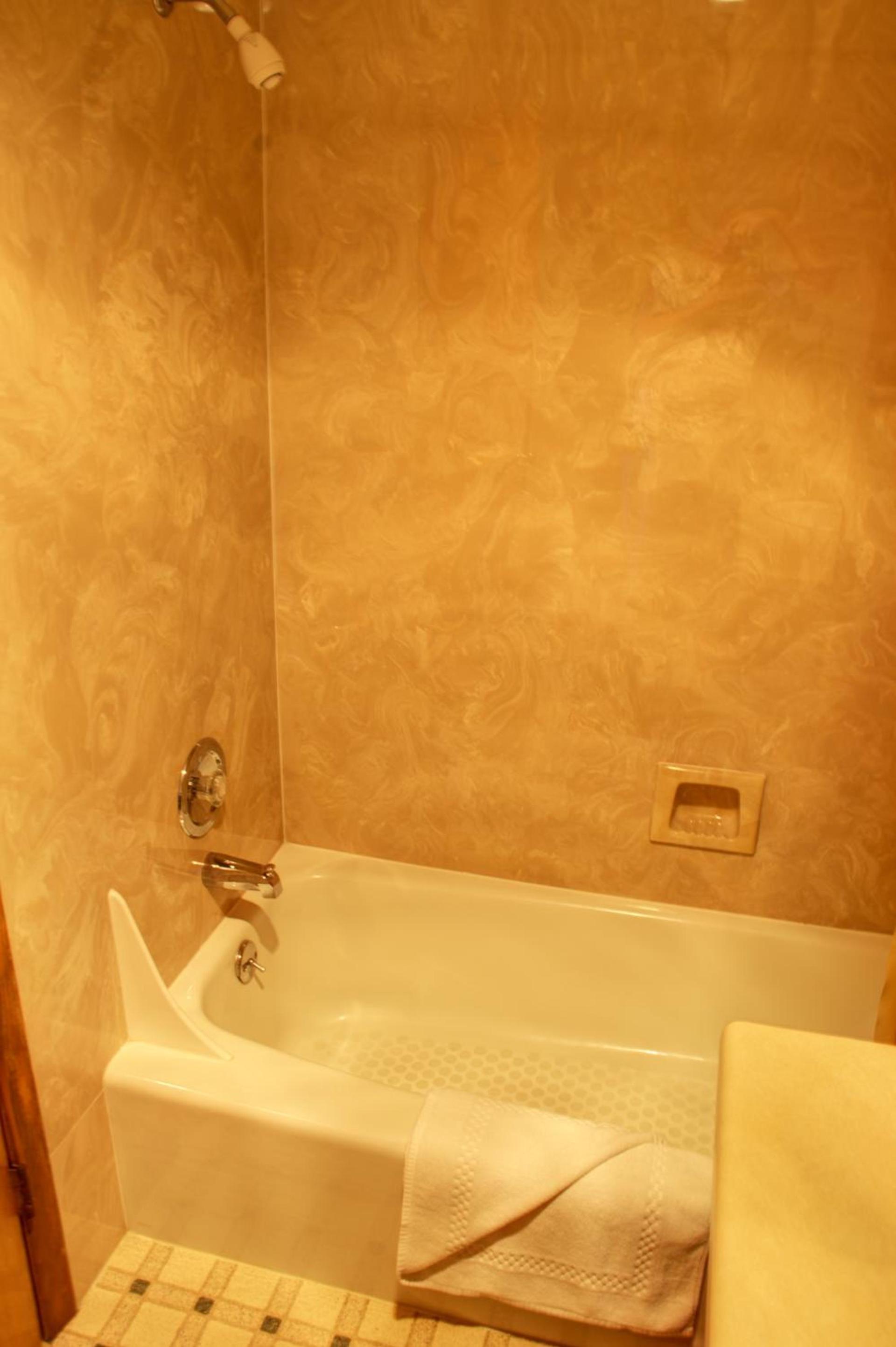 Crescent Beach Motel photo 24