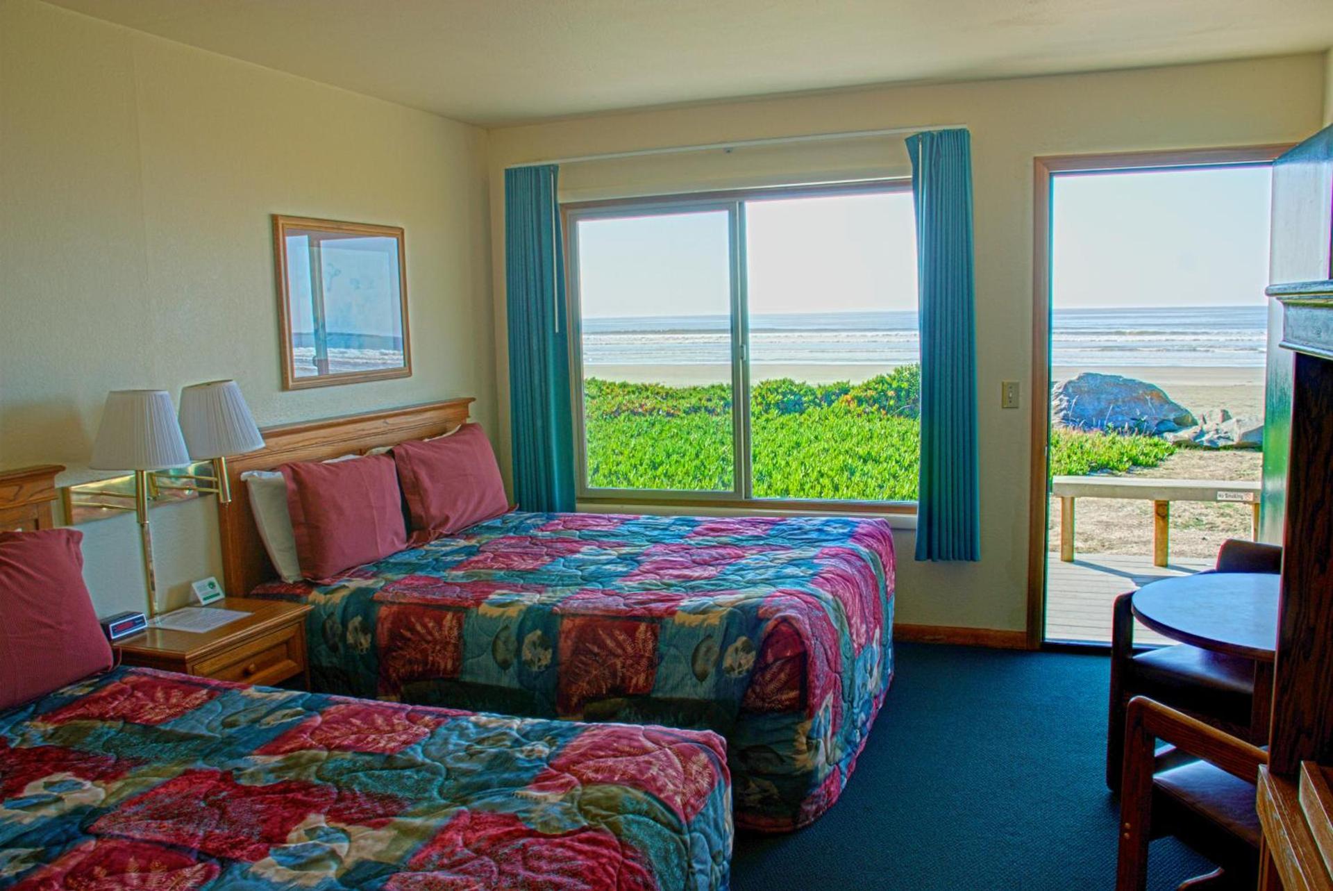 Crescent Beach Motel photo 22