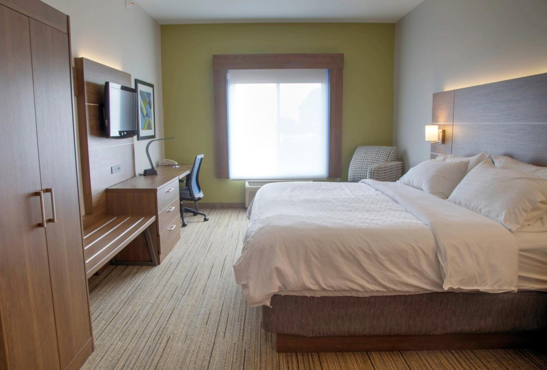 Holiday Inn Express Rochelle by IHG photo 12