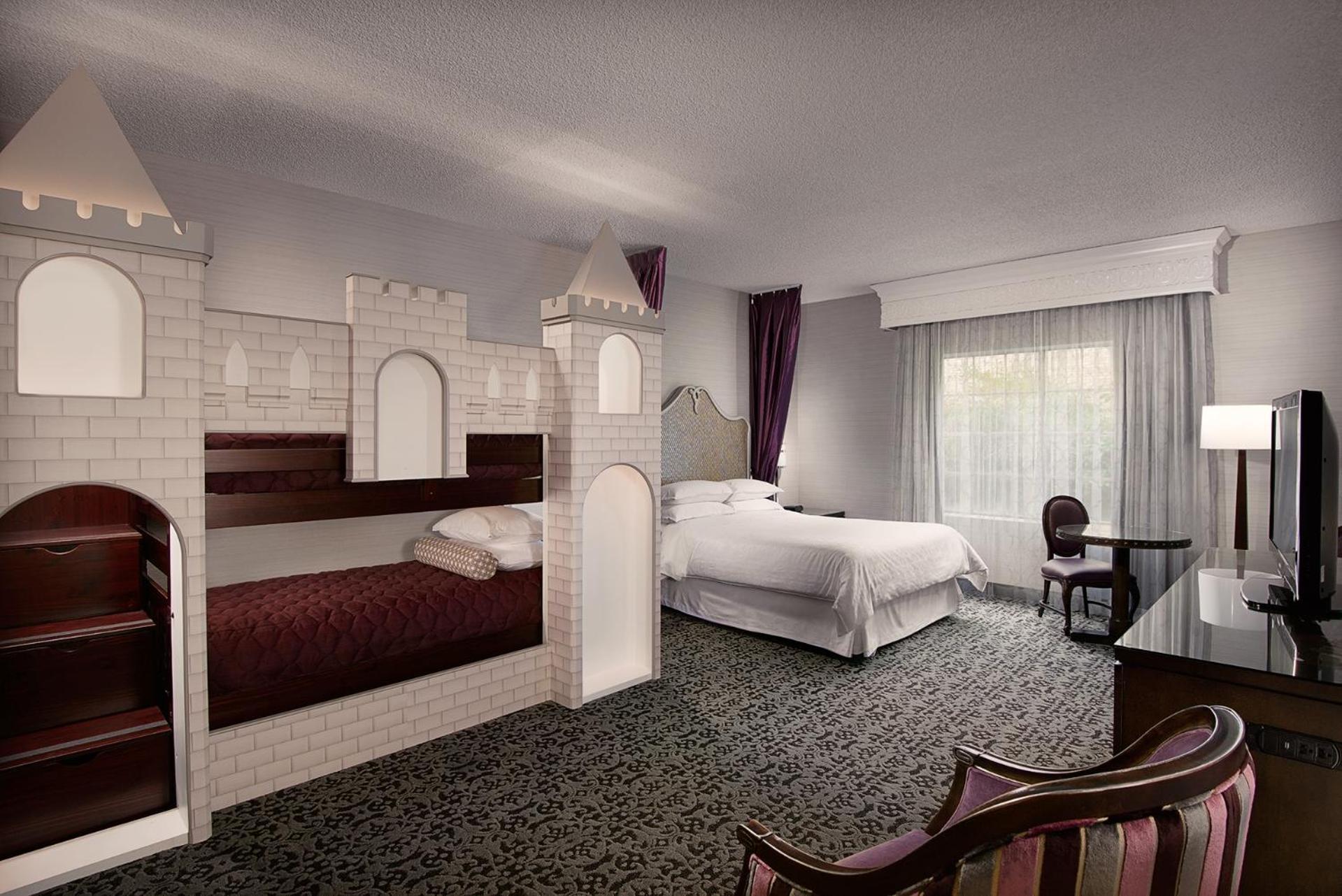 Anaheim Majestic Garden Hotel photo 14
