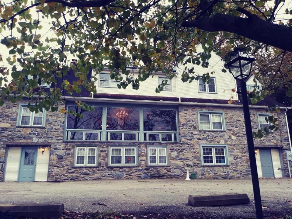 Sleepy Hollow Manor photo 14