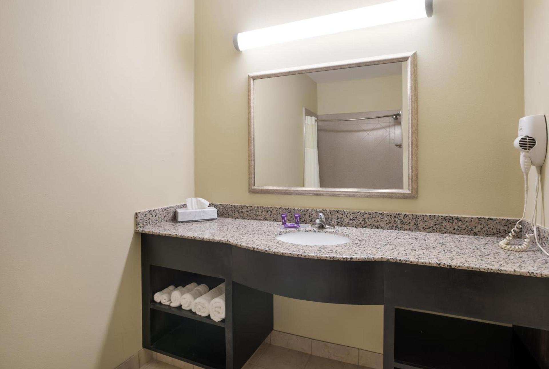 Knights Inn Bunkie photo 5