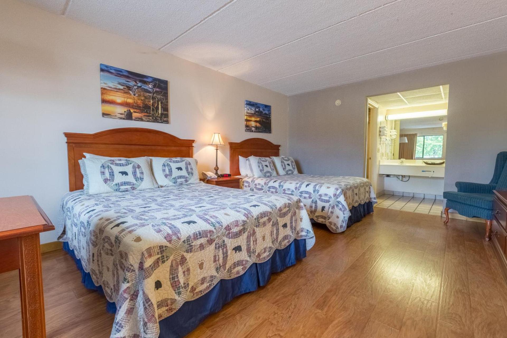 Mountain Breeze Motel photo 11