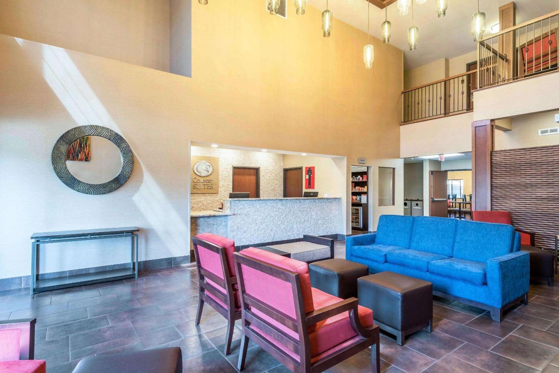 Comfort Suites Yakima photo 4