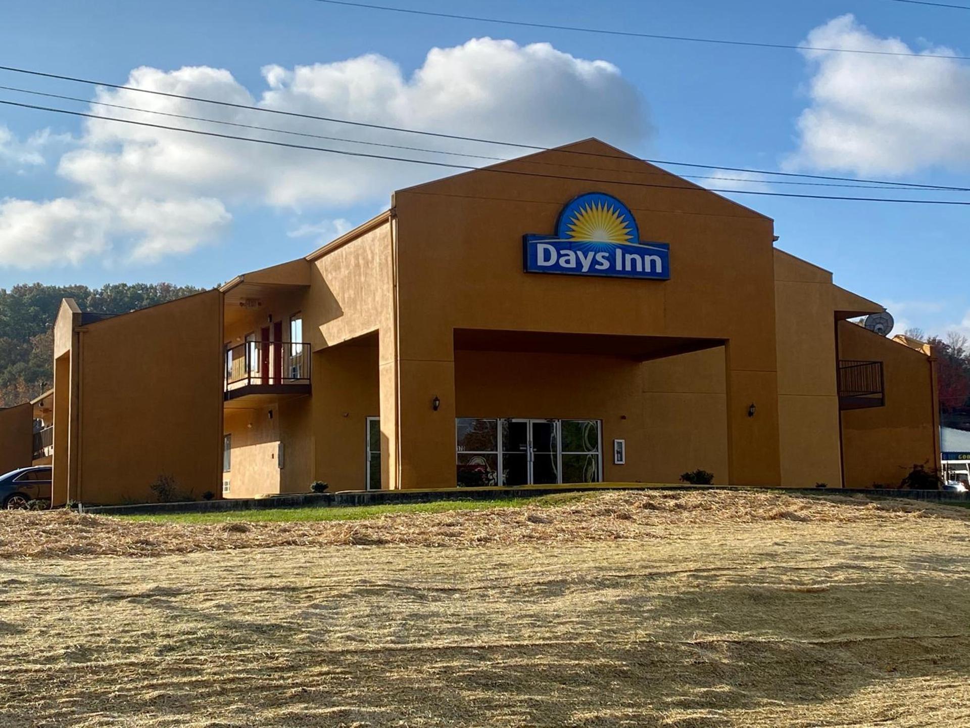 Days Inn by Wyndham Morehead photo 15